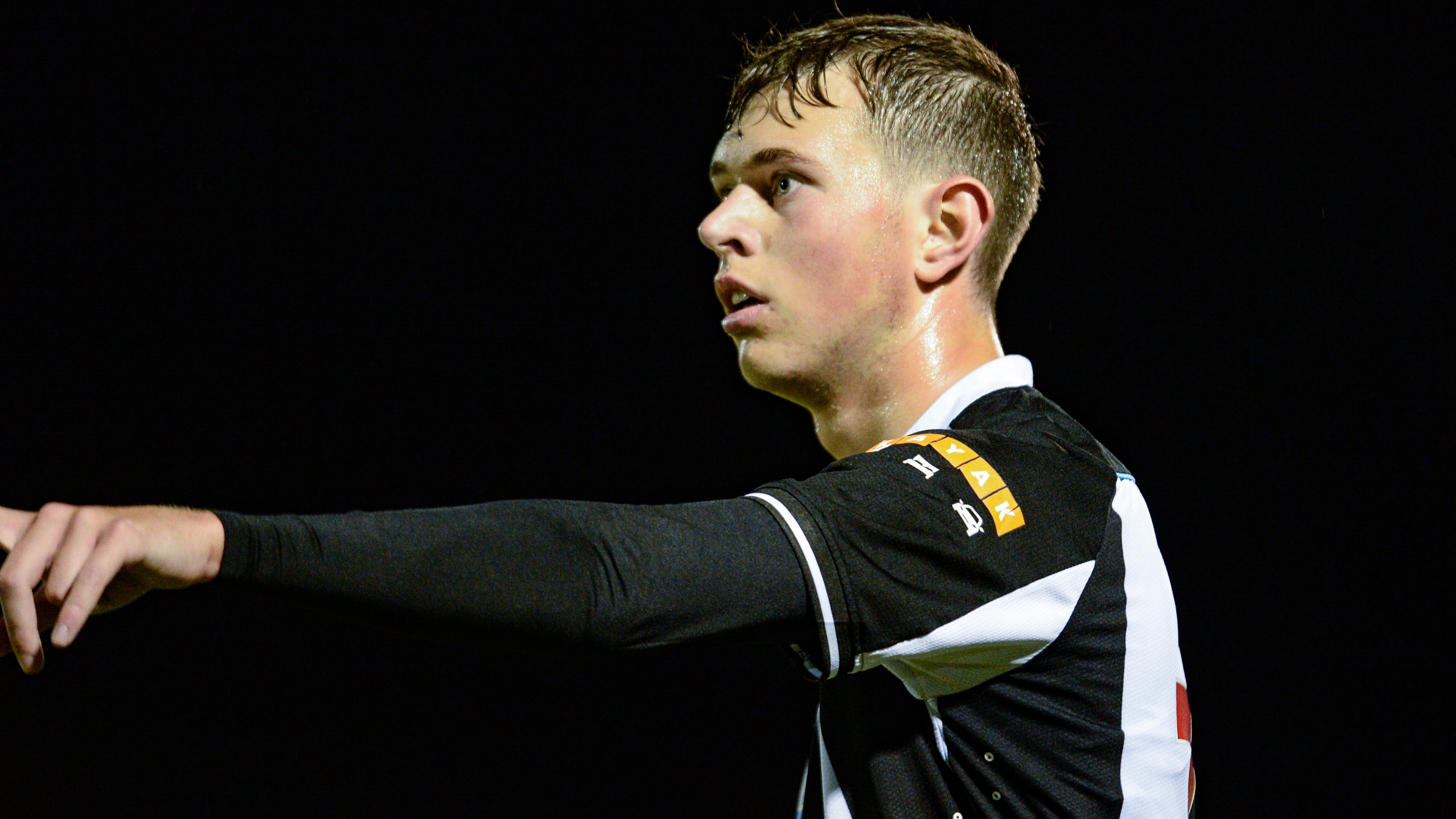 cameron-ferguson-pointing