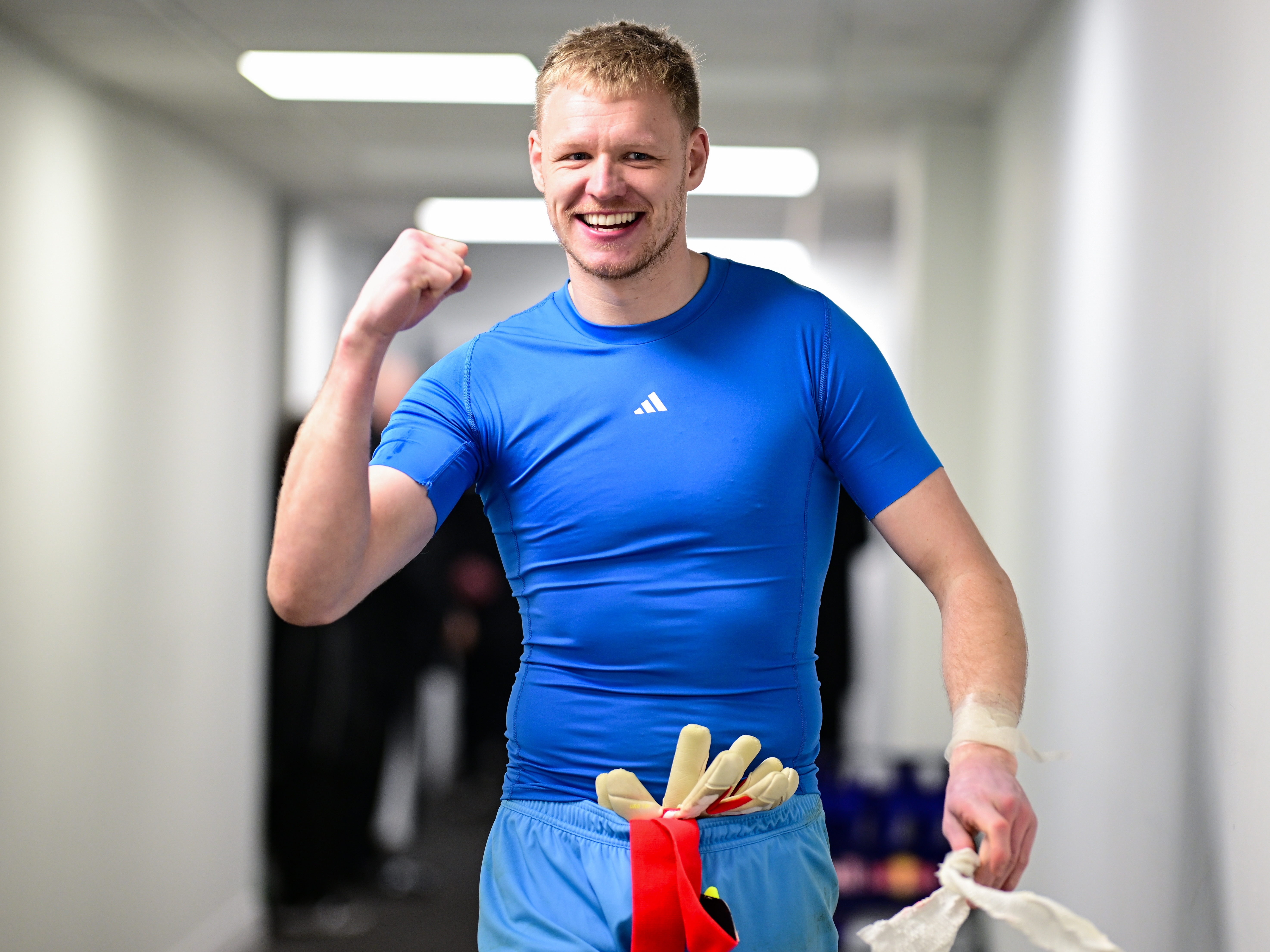 Aaron Ramsdale (PL Save of the Month winner)