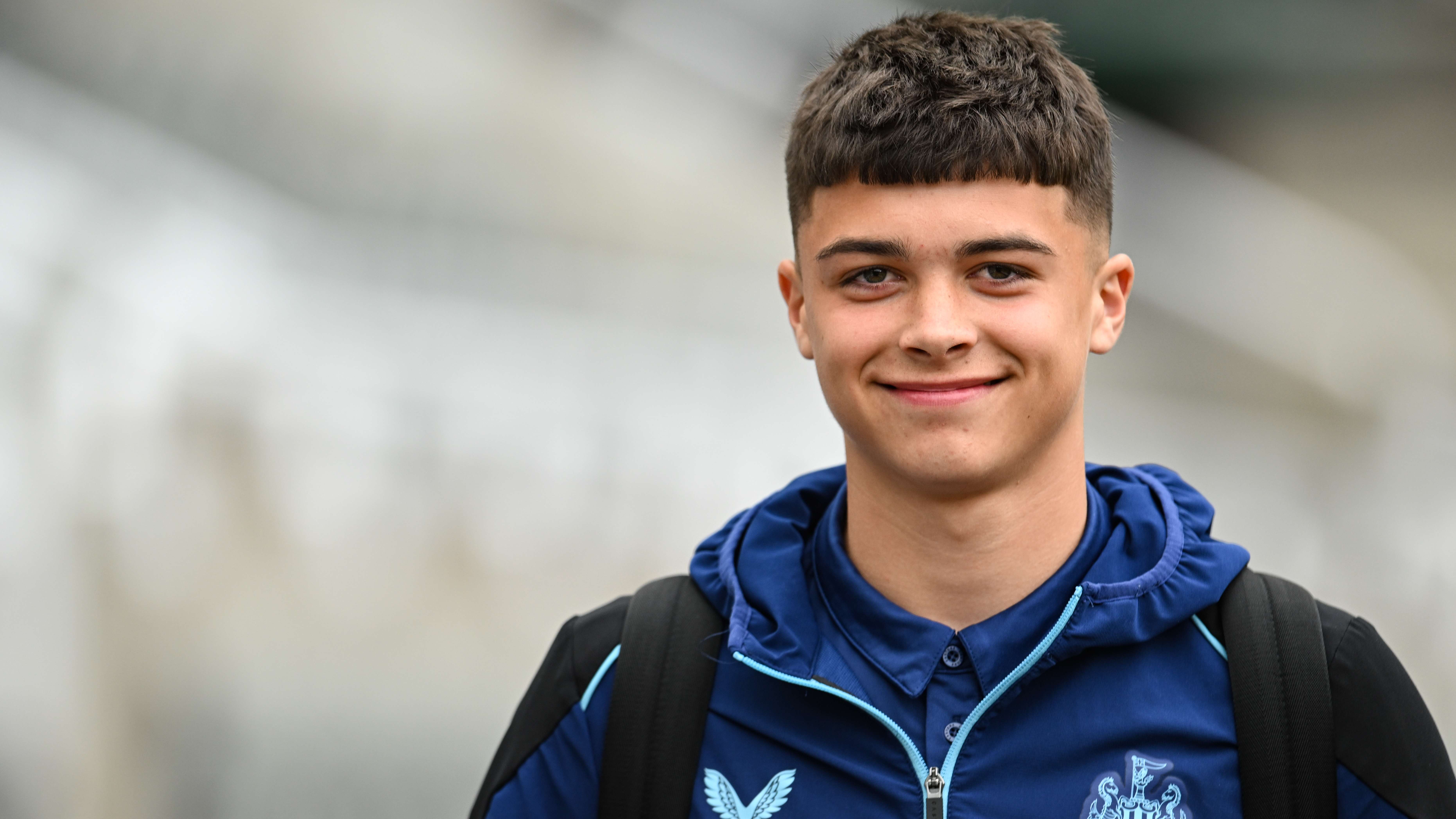 lewis-miley-arrives-brighton