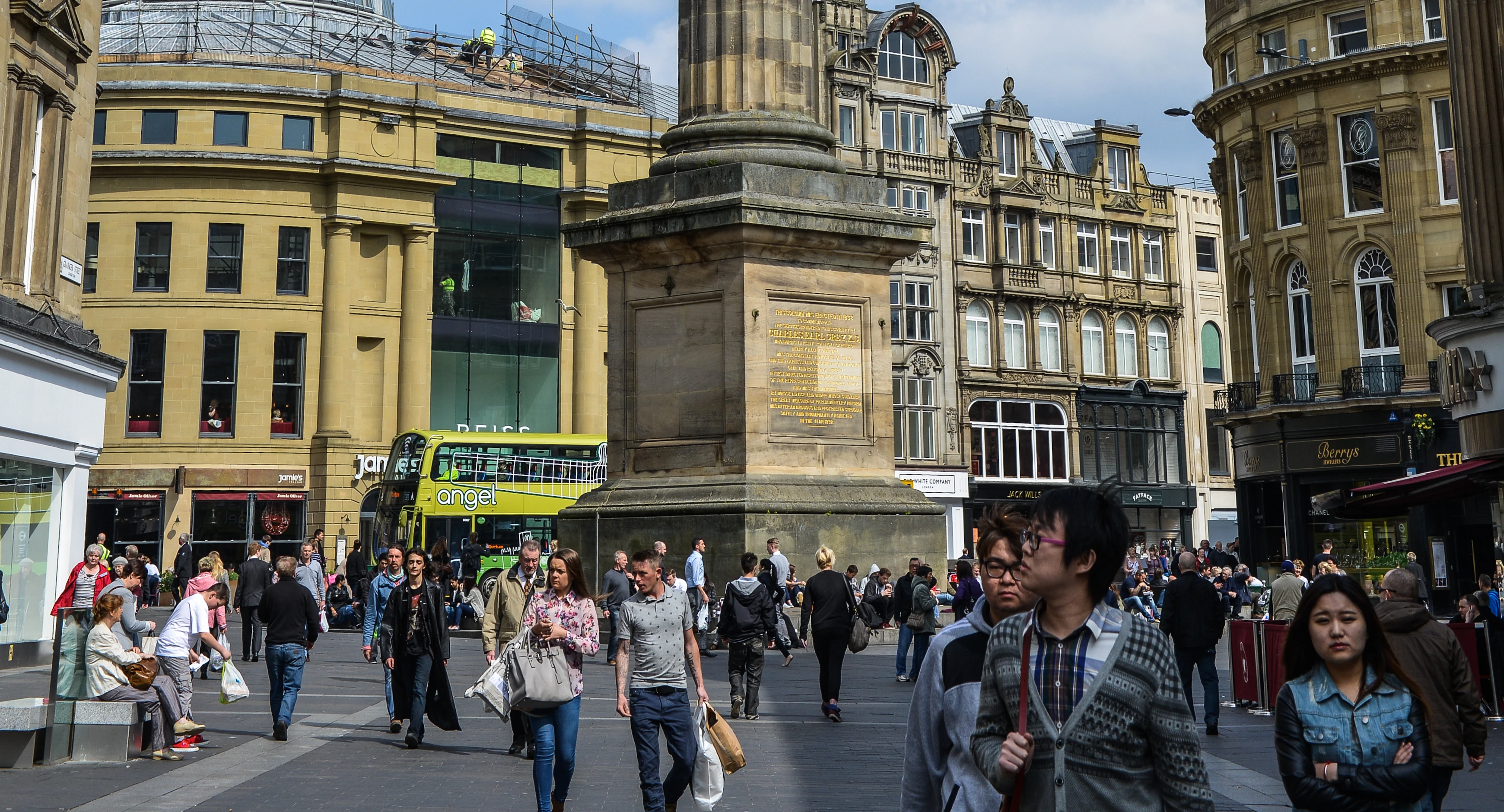 20180803-monument-bus