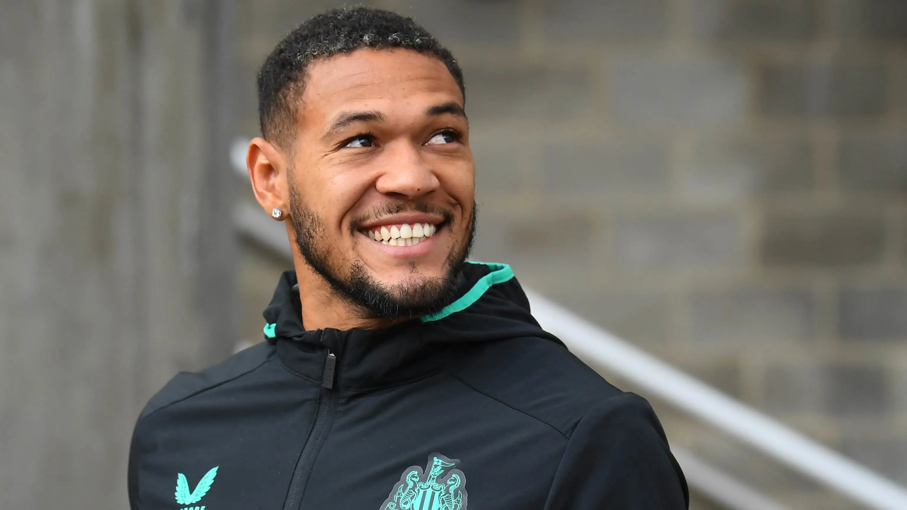 joelinton-arrives-crystal-palace