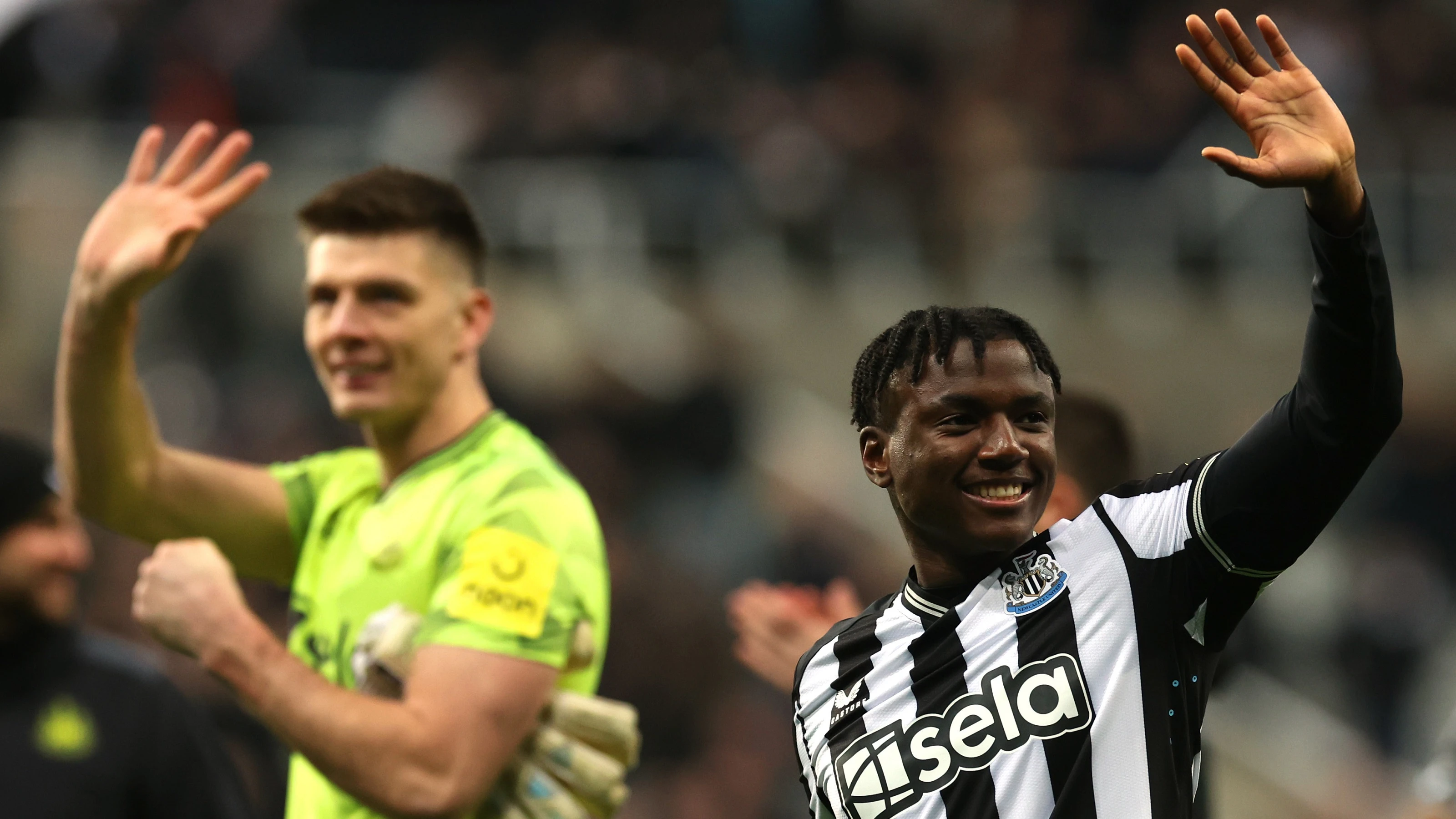 michael-ndiweni-waving