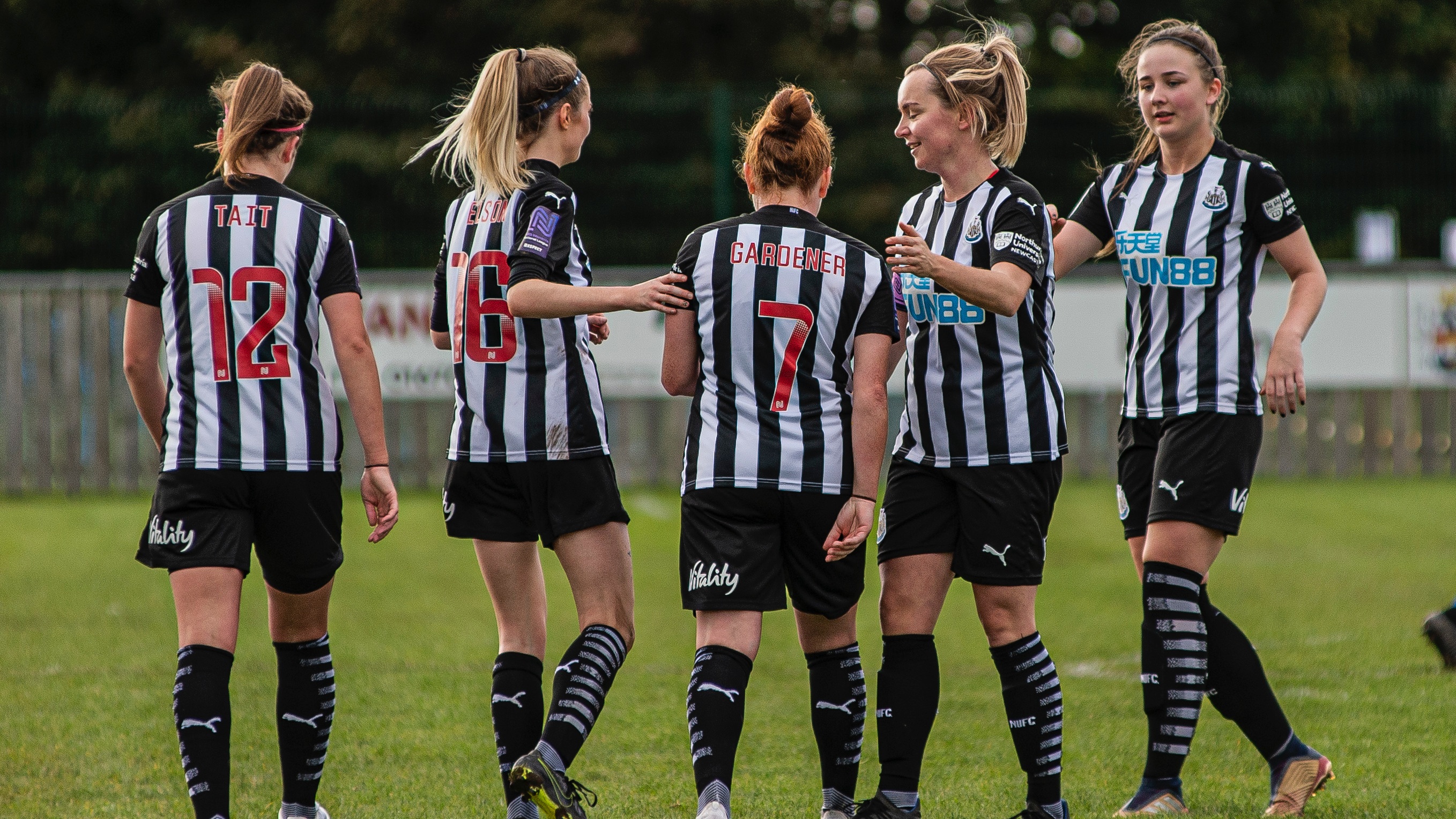 newcastle-united-women-celebrate-blyth-town-ladies
