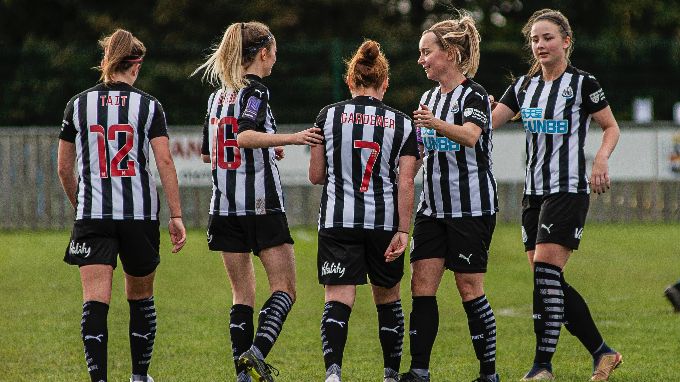 newcastle-united-women-celebrate-blyth-town-ladies