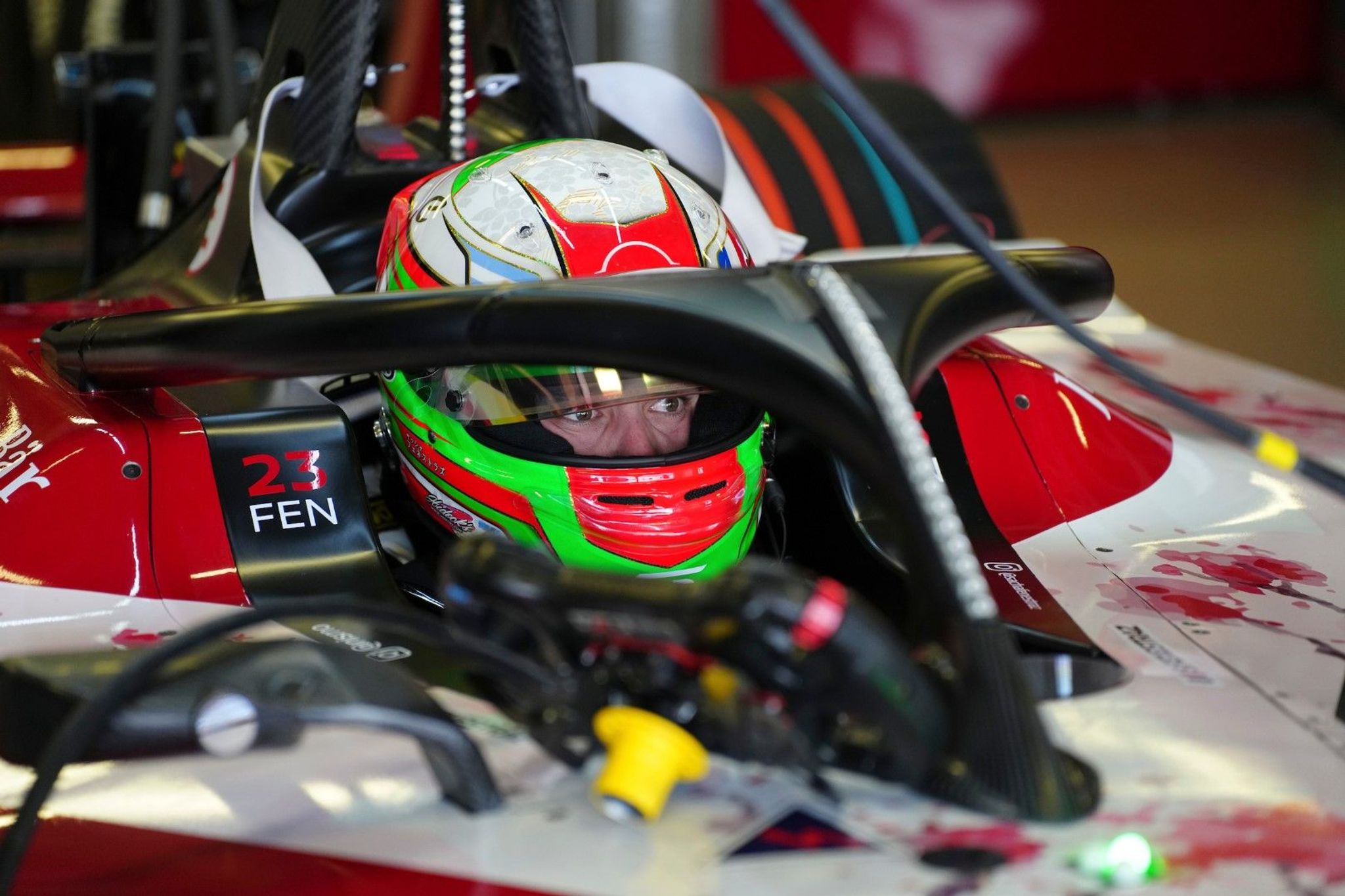 Fenestraz fires to first Formula E points