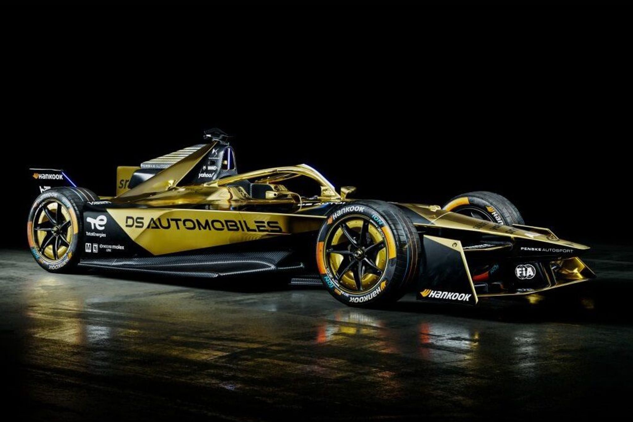 Covers off DS PENSKE's Season 10 livery