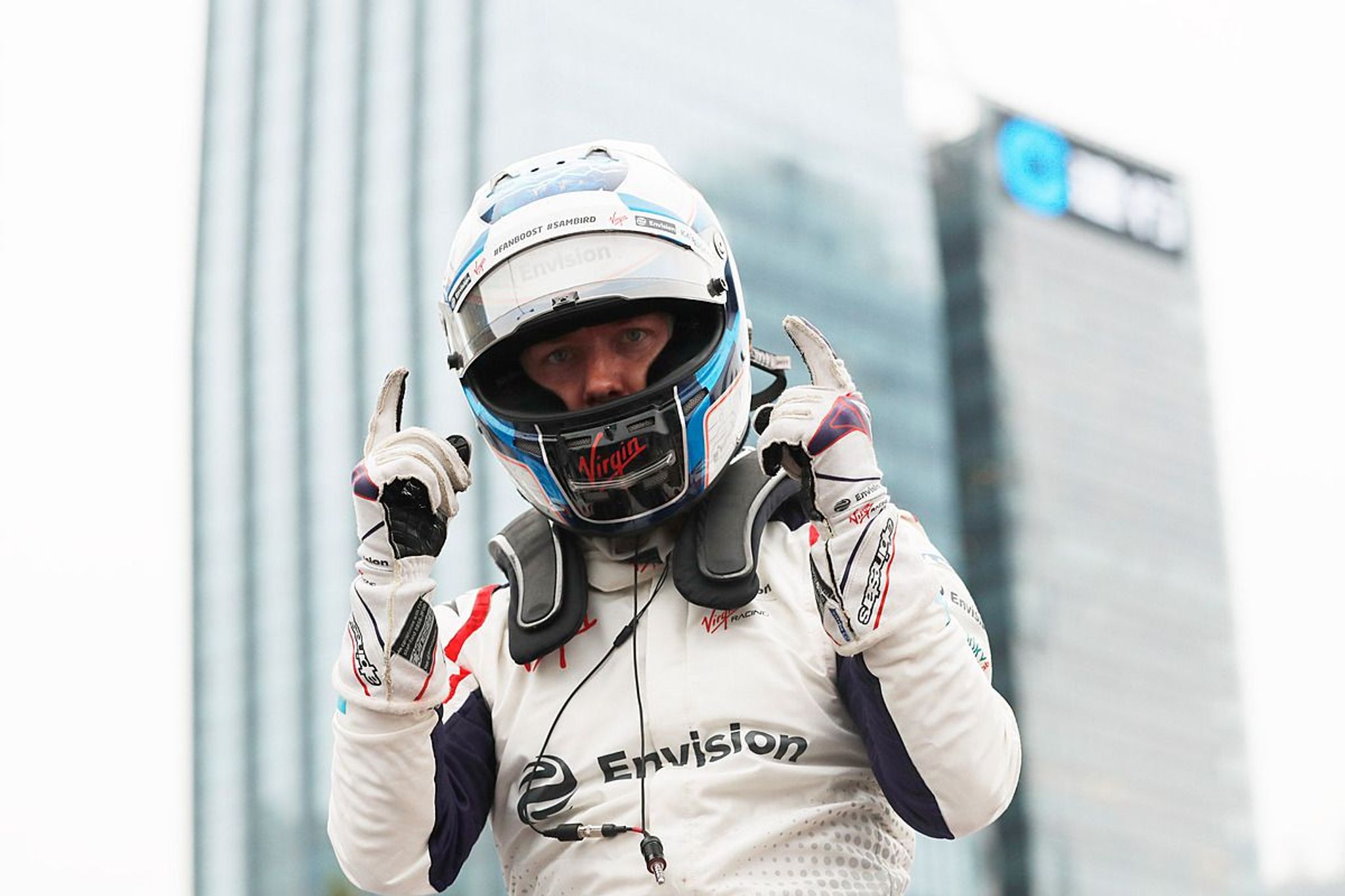 Bird victorious in furious battle for first on Hong Kong Harbourfront