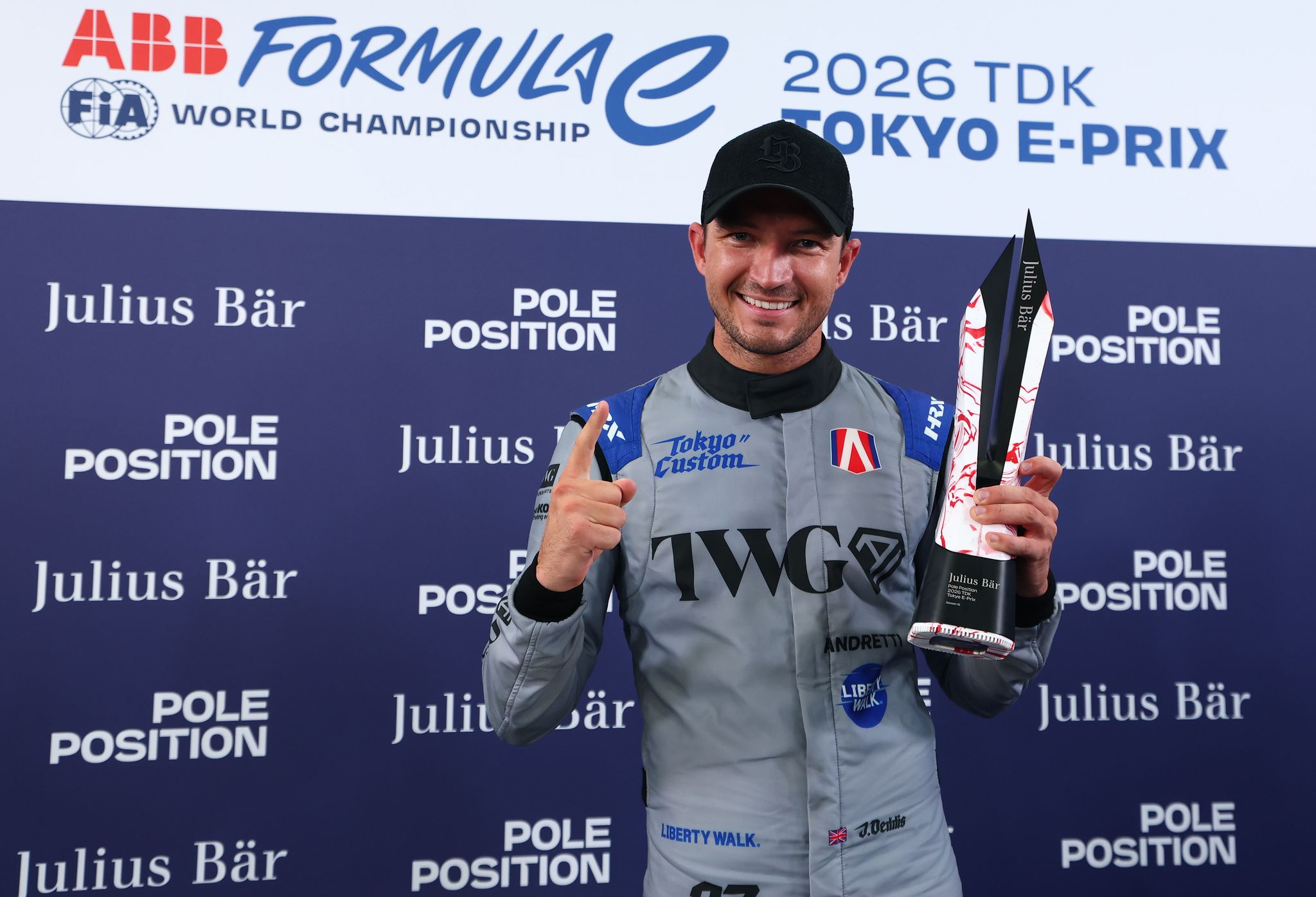 Dennis claims Tokyo pole for Andretti ahead of inaugural night race