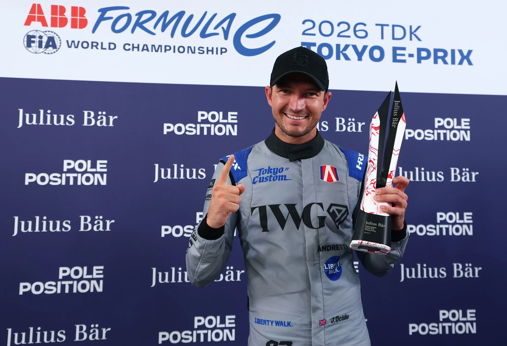 Dennis claims Tokyo pole for Andretti ahead of inaugural night race