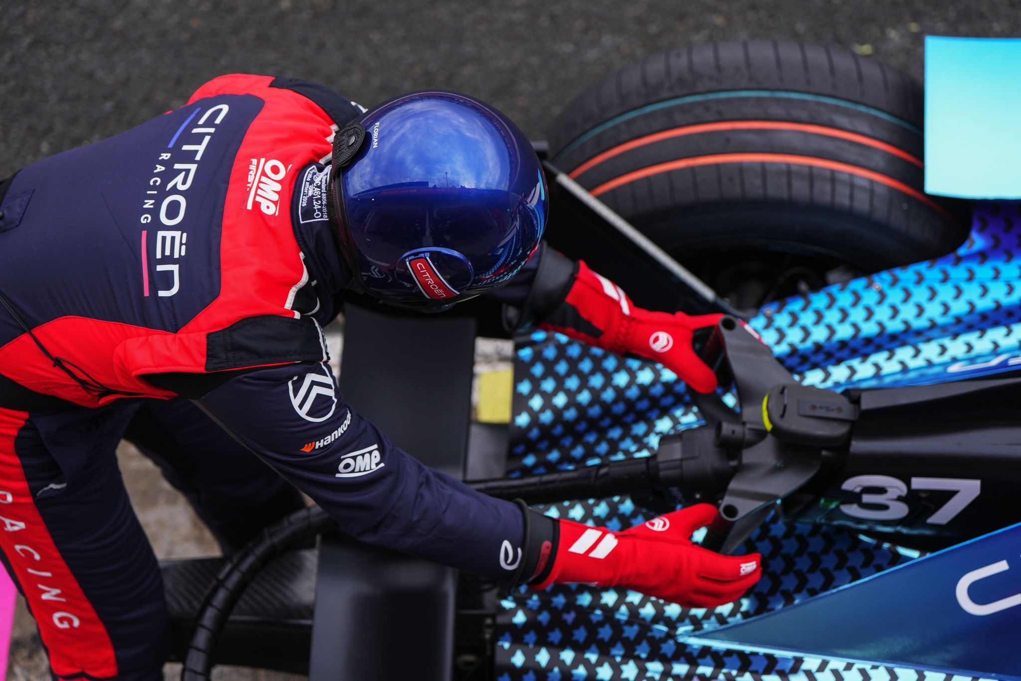 Everything you need to know about PIT BOOST in Formula E