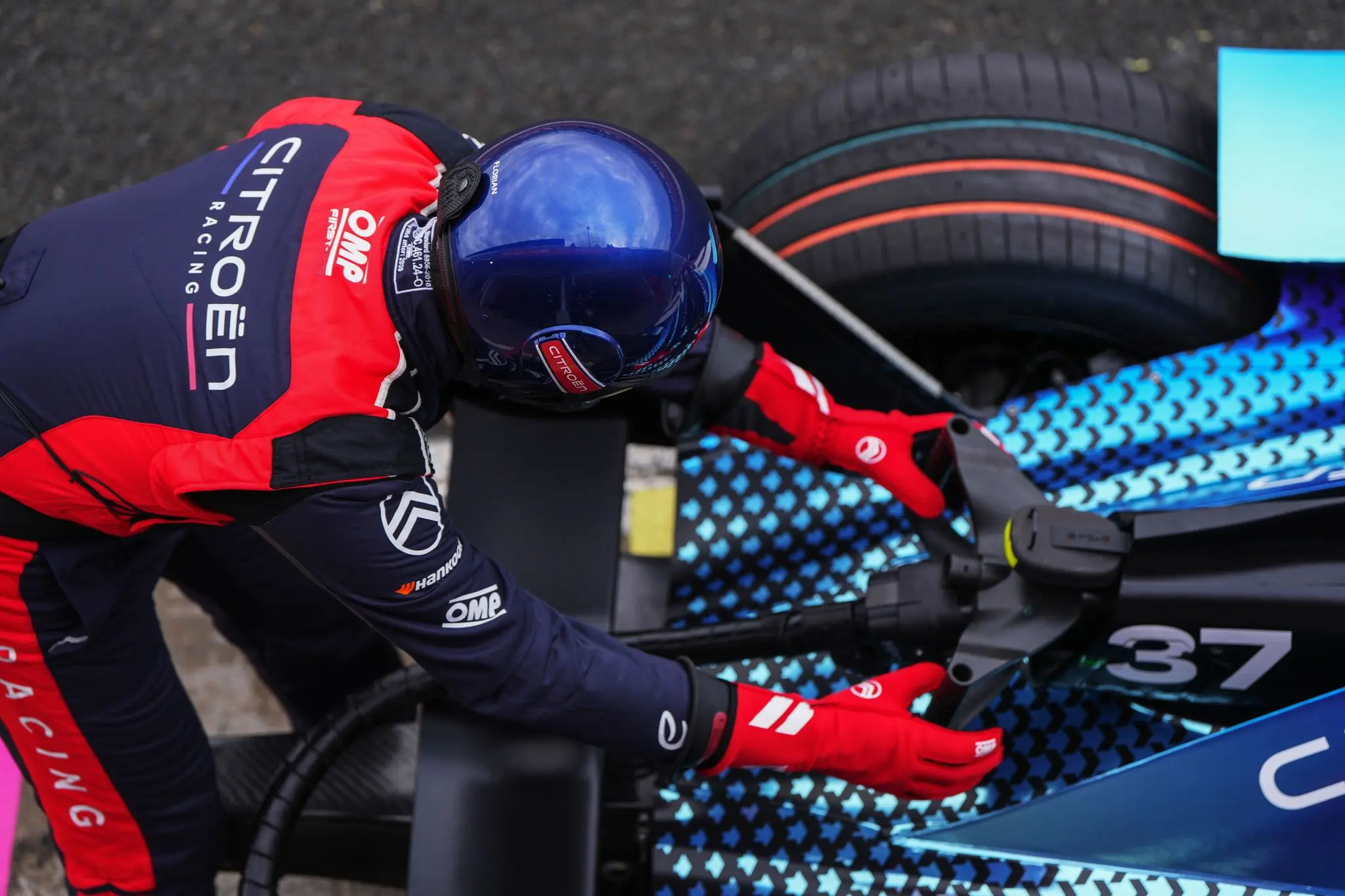 Everything you need to know about PIT BOOST in Formula E