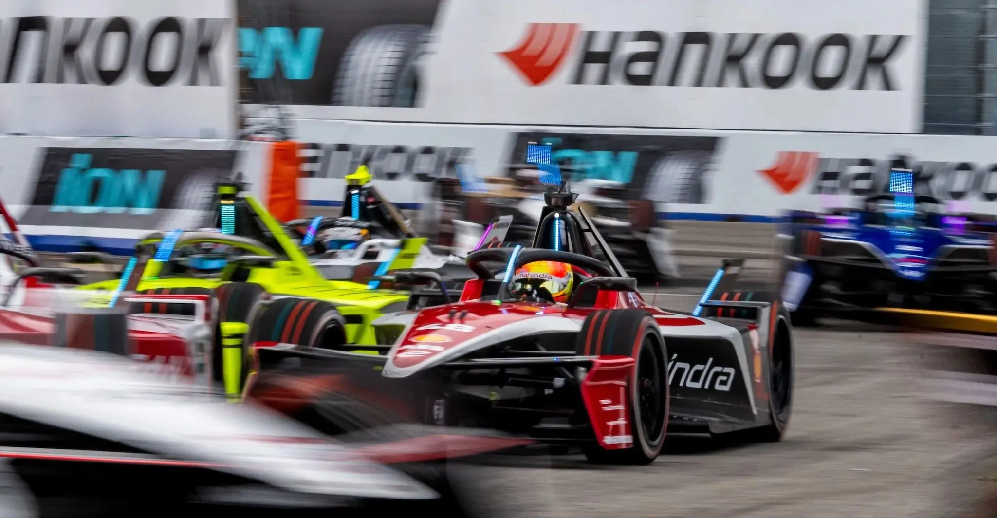 Nyck de Vries and Edo Mortara on a best-ever Mahindra opener