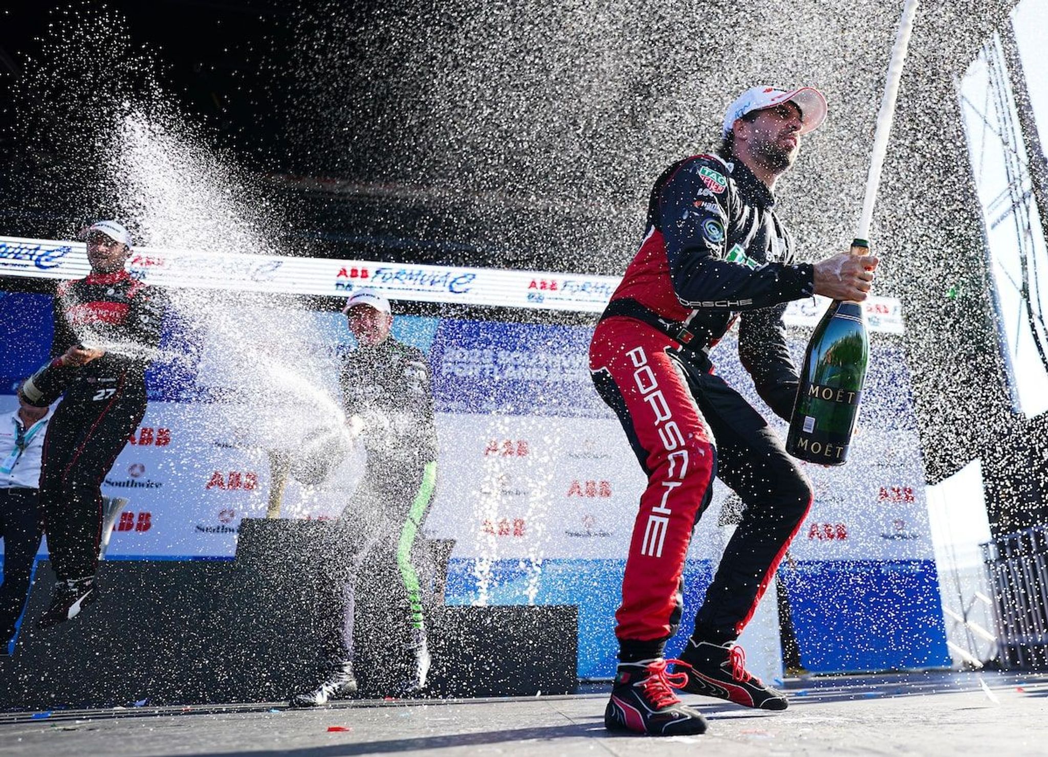 INTERNET REACTS: Southwire Portland E-Prix