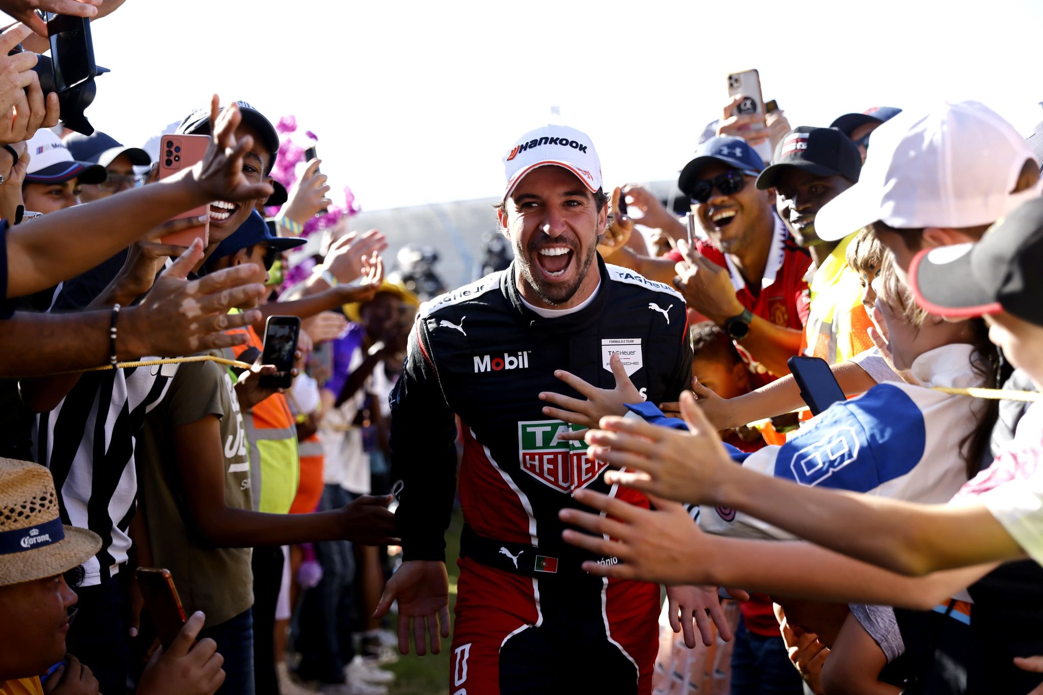 Emotional Da Costa on his first win for Porsche: "What a journey"