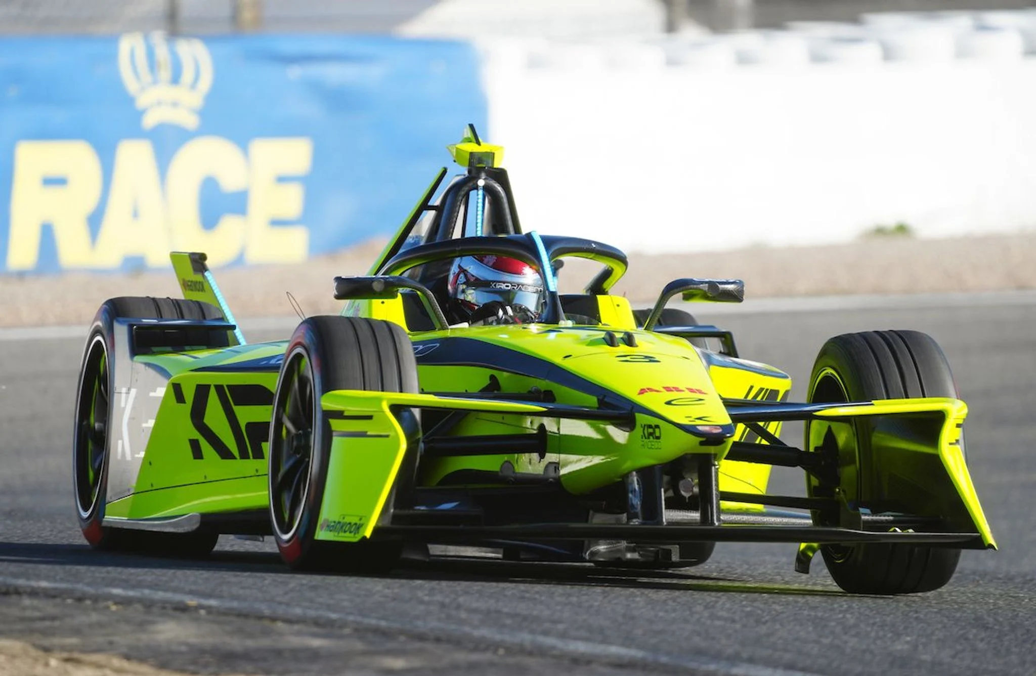 Beckmann goes quickest for Kiro in Madrid