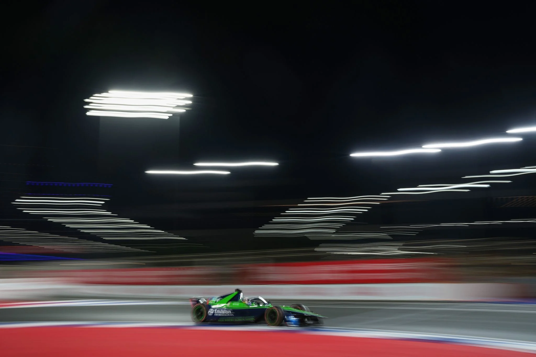 Buemi and Summerville on top after Jeddah in ABB Engineered to Outrun Award