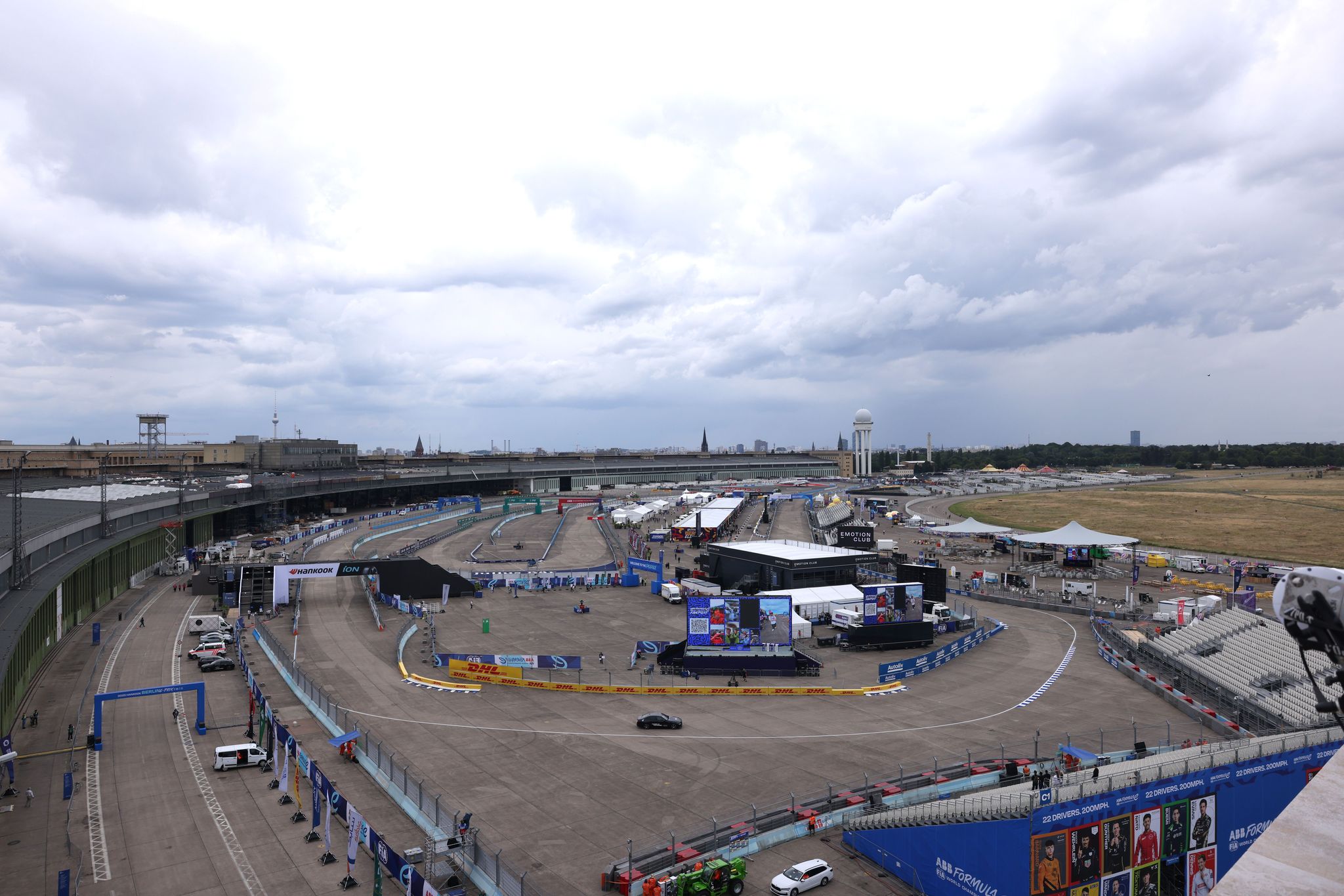 What time is the 2026 Hankook Berlin E-Prix and how can I watch it?
