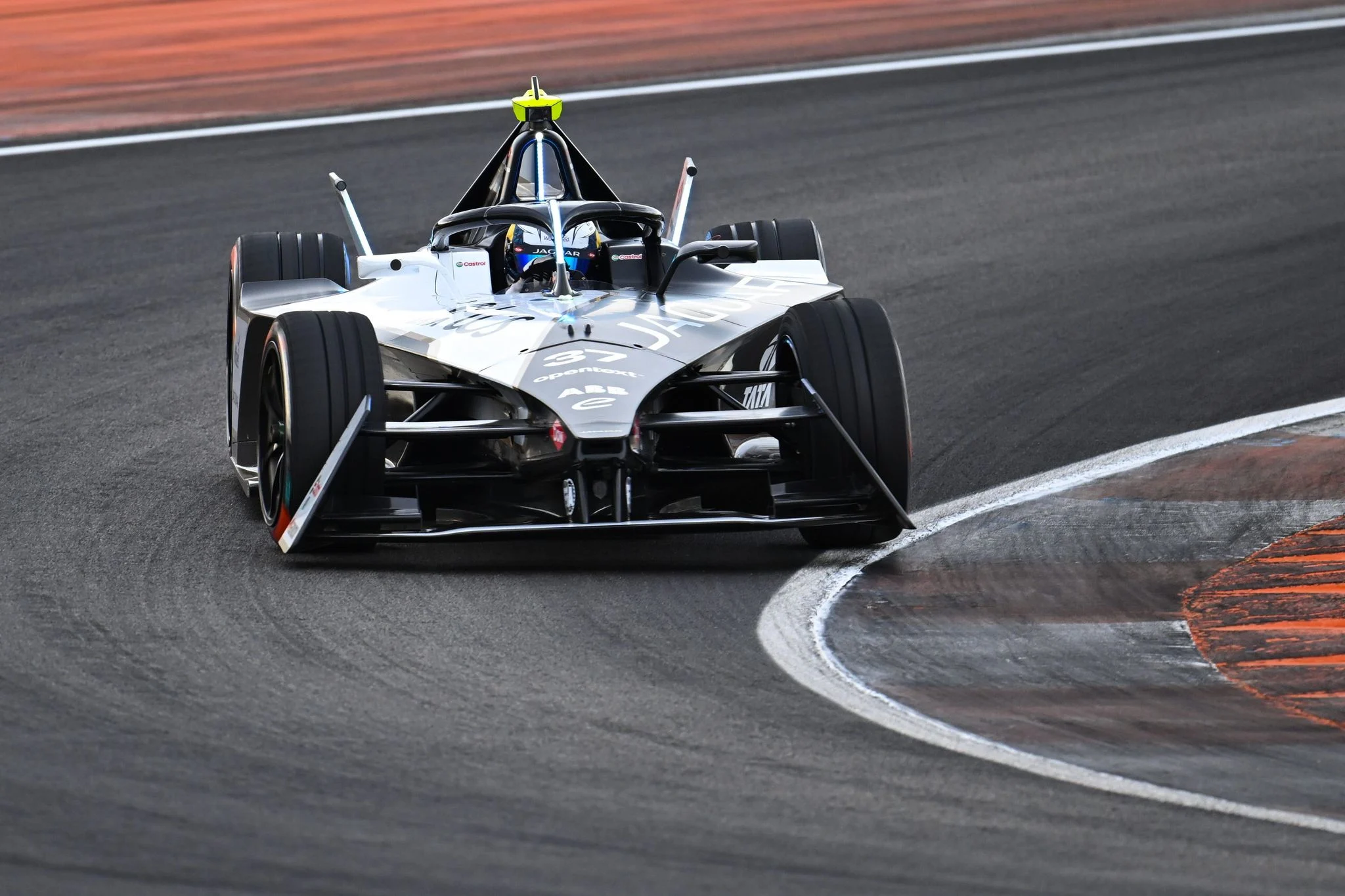 Barclay on Jaguar's strong start to Season 10