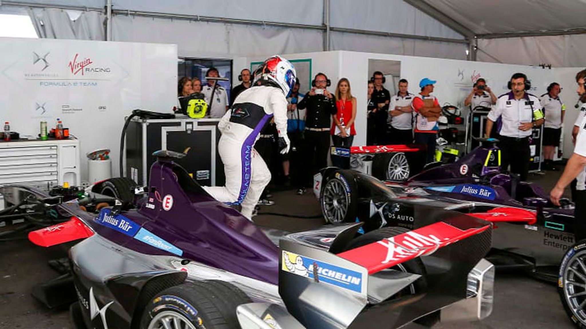 Season 1 history - s1-pitstops [MIGRATED CAPTION CUT OFF AT LIMIT]
