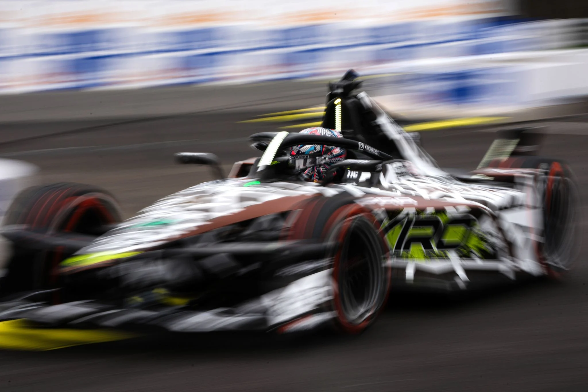 FP1 REPORT: Ticktum tops of times for CUPRA KIRO in first Madrid practice