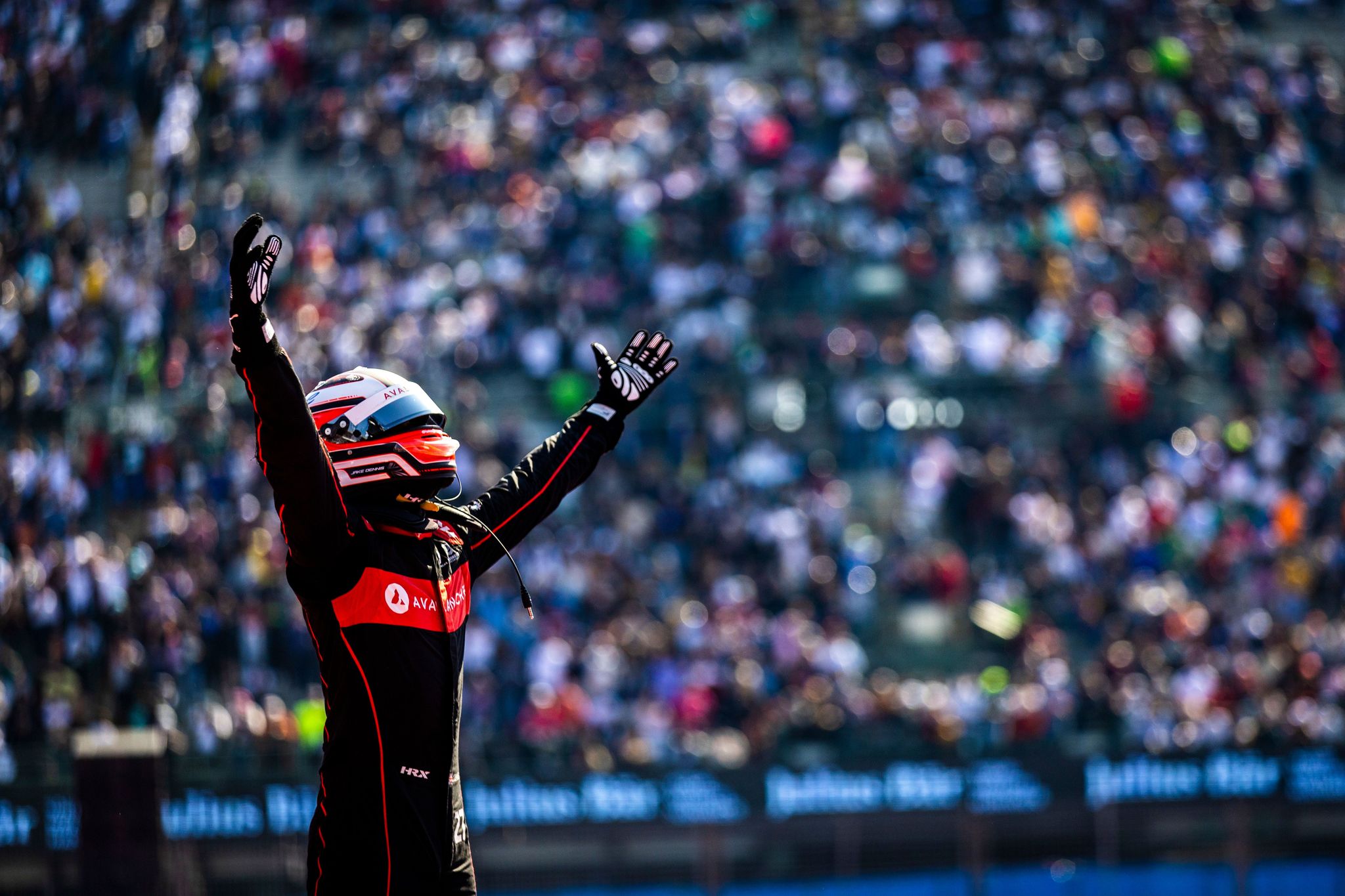 Dominant Dennis becomes first winner of GEN3 era in Mexico City