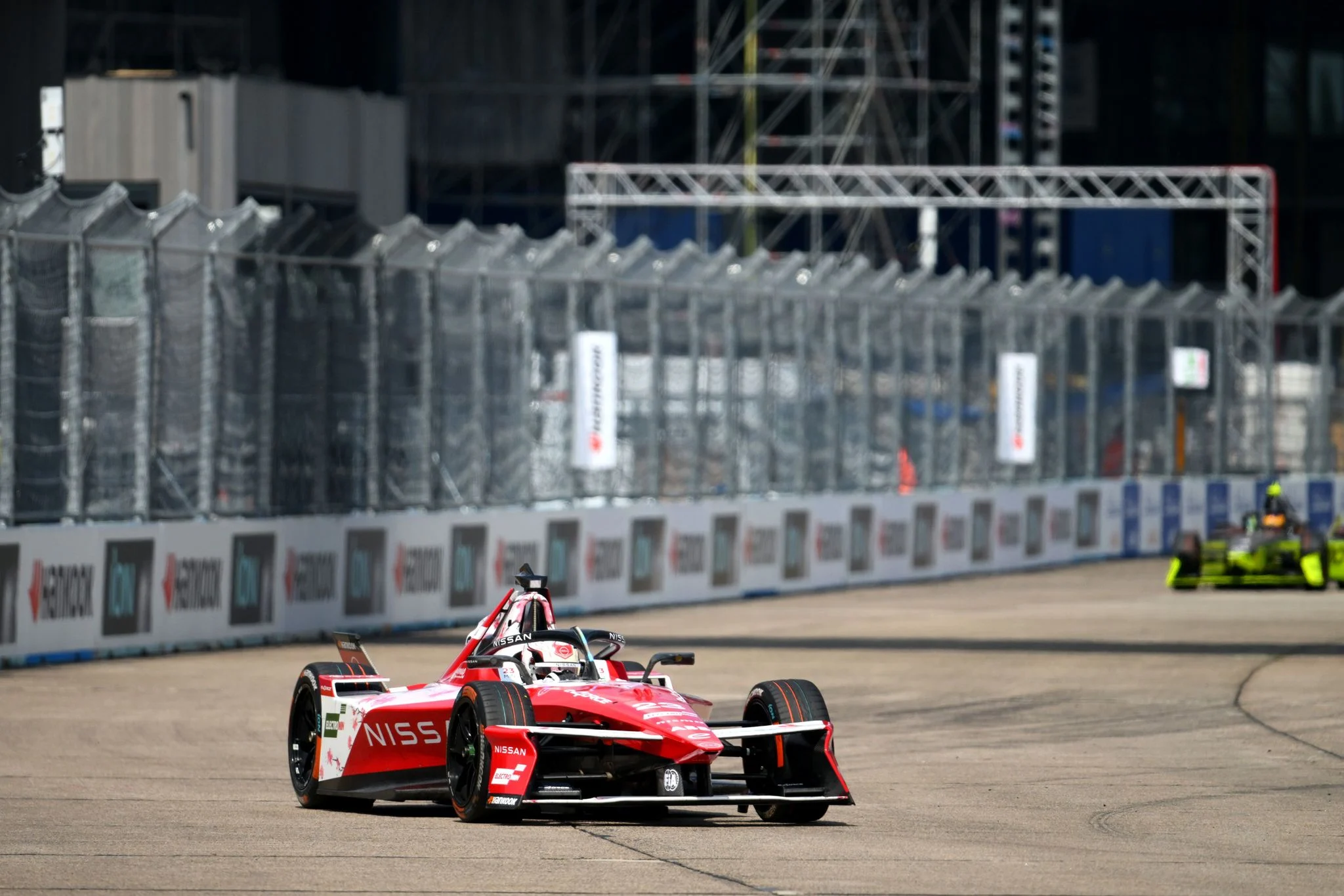 Double top for Mini with Nissan driver fastest on Rookie Test afternoon