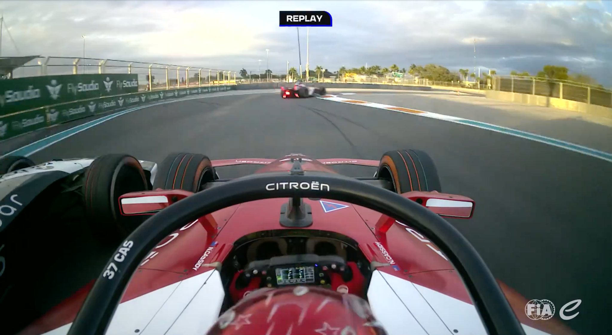 WATCH: Cassidy and da Costa make contact during FP1 in Miami