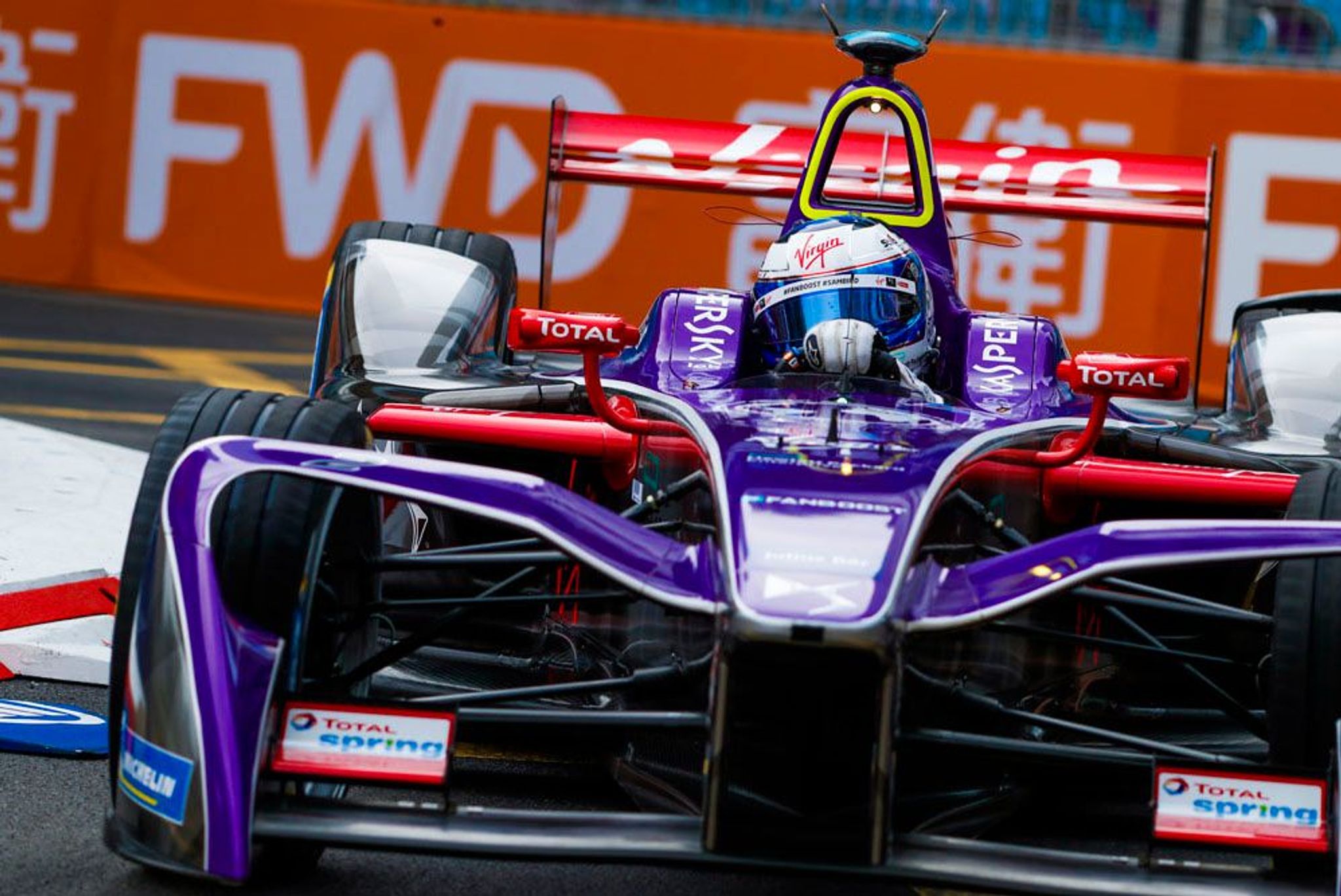Season 4 history - bird driving to victory in hong kong