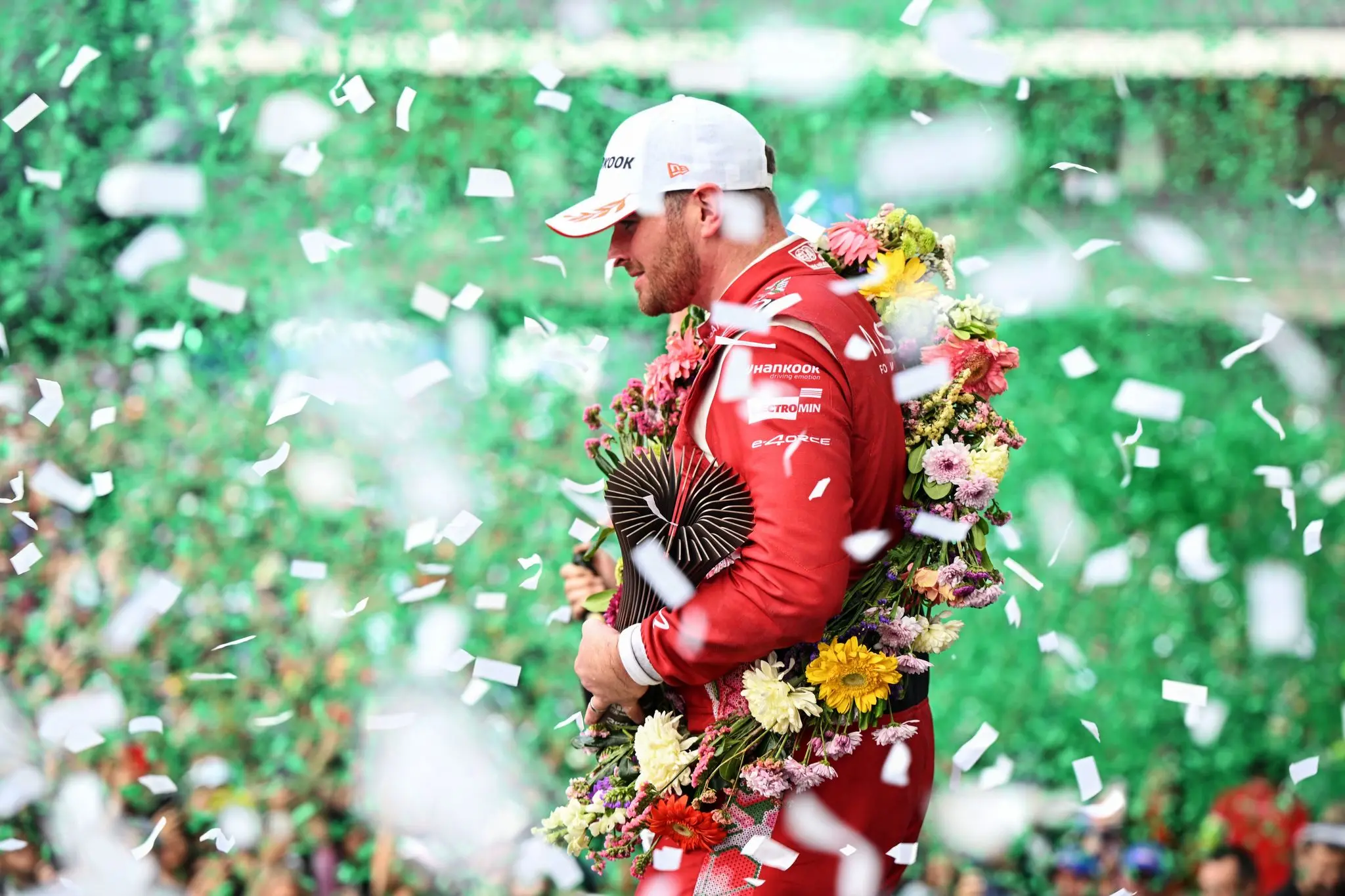 Rowland continues title campaign with a second podium in Season 12