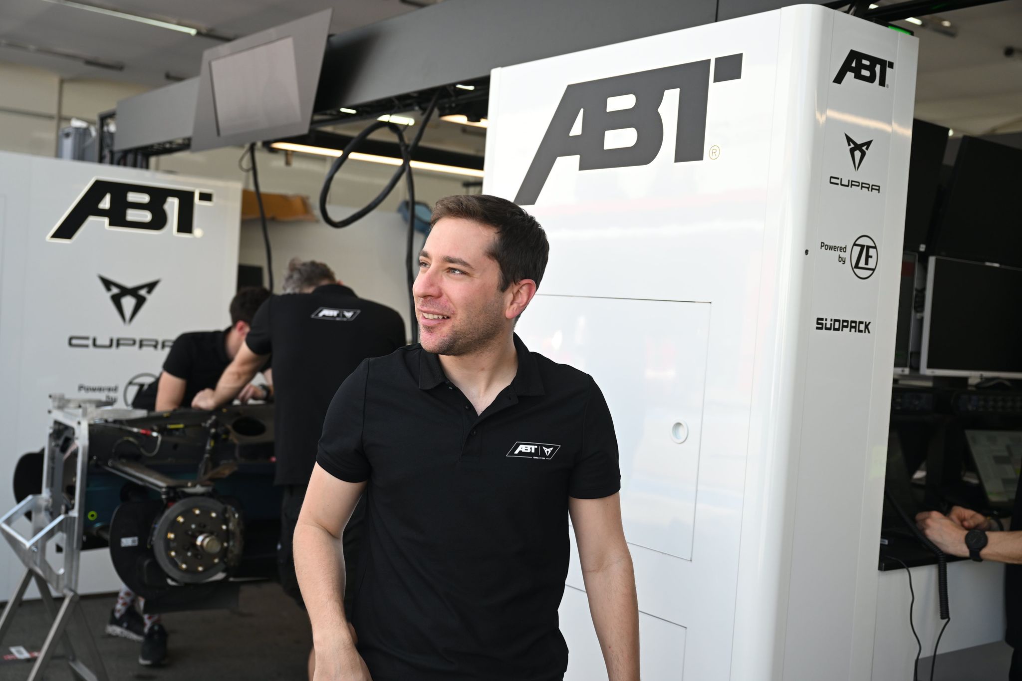 ROBIN RETURNS! Detailing Frijns comeback from injury