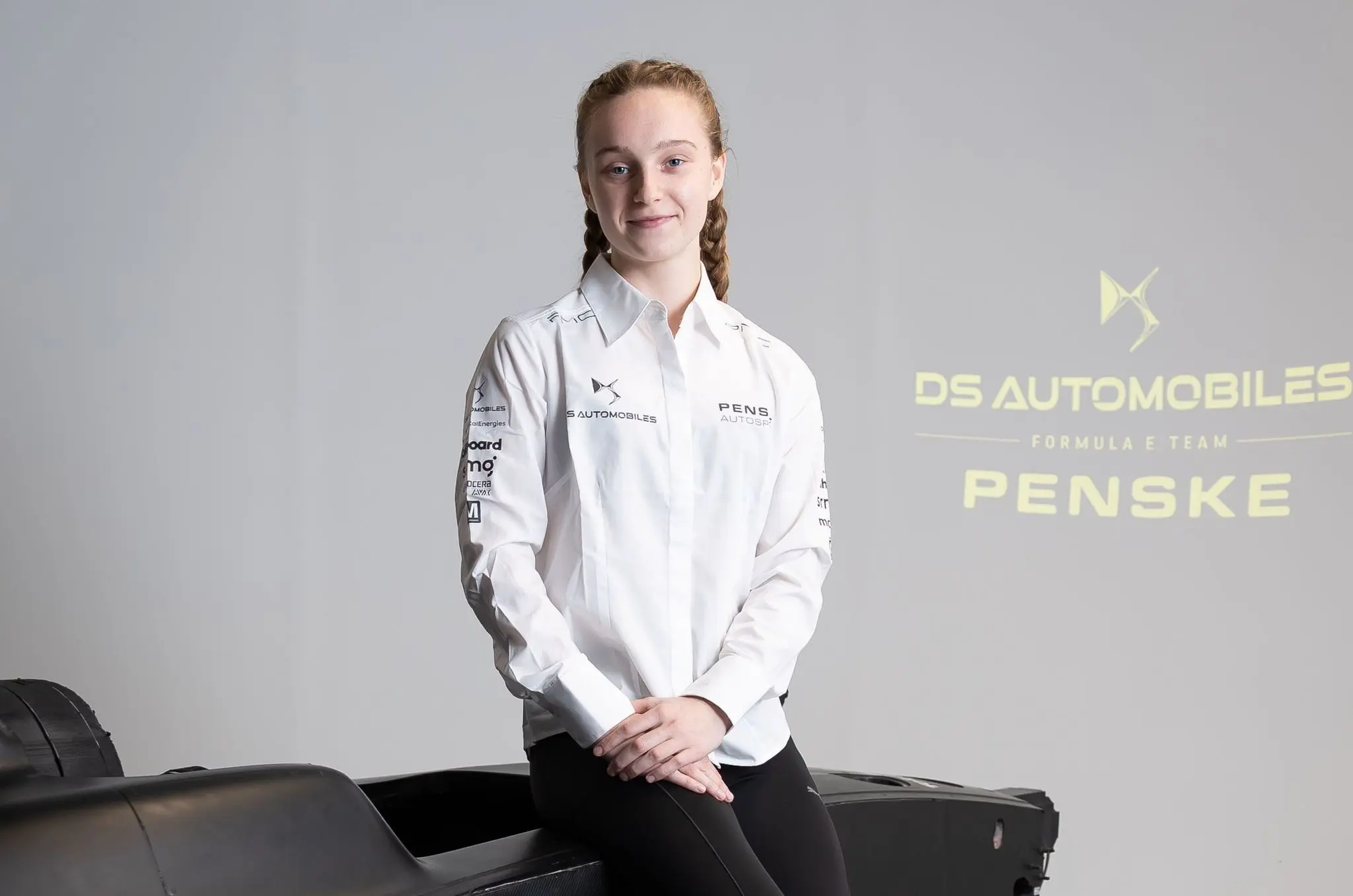 DS PENSKE sign Jessica Edgar and Lindsay Marie Brewer for Women's Test