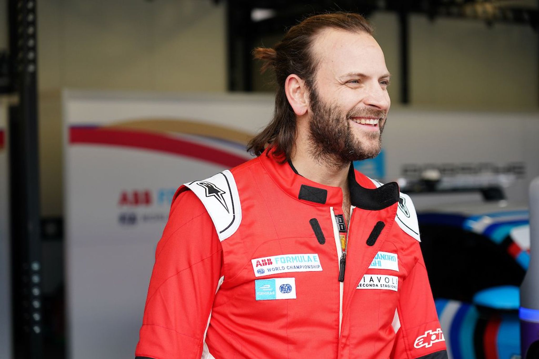 Devils star Alessandro Borghi races on the streets of Rome