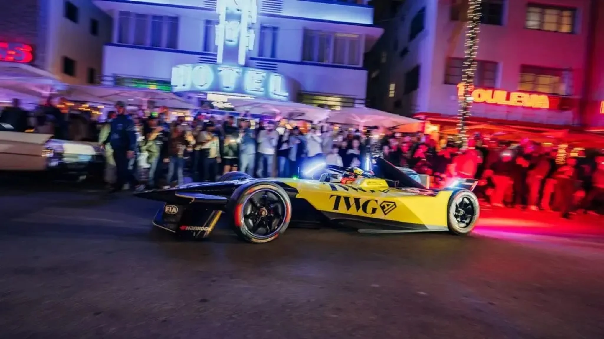 Andretti unveil new livery and Primary Partner