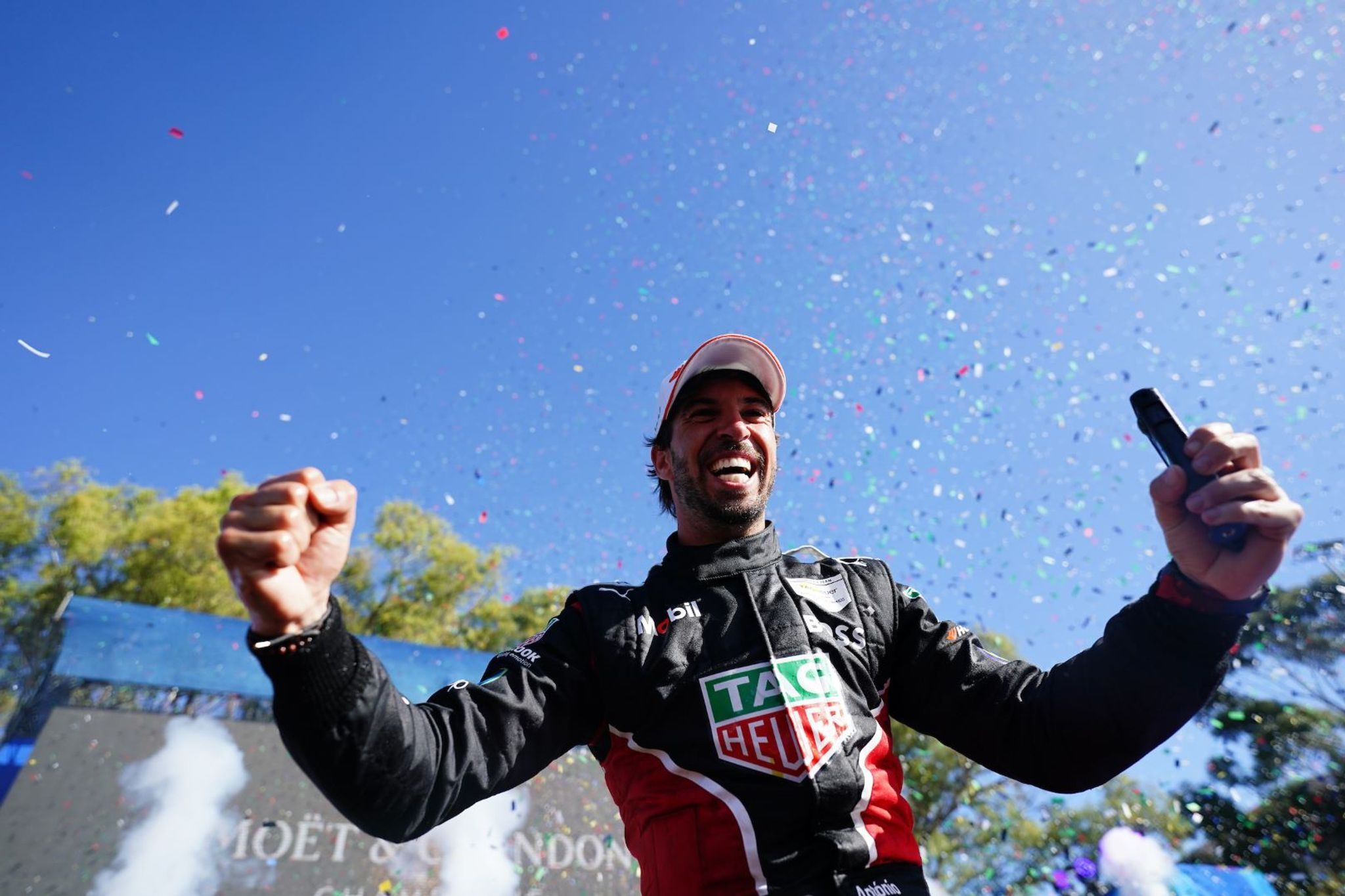 Outrageous overtakes seal memorable da Costa win in Cape Town