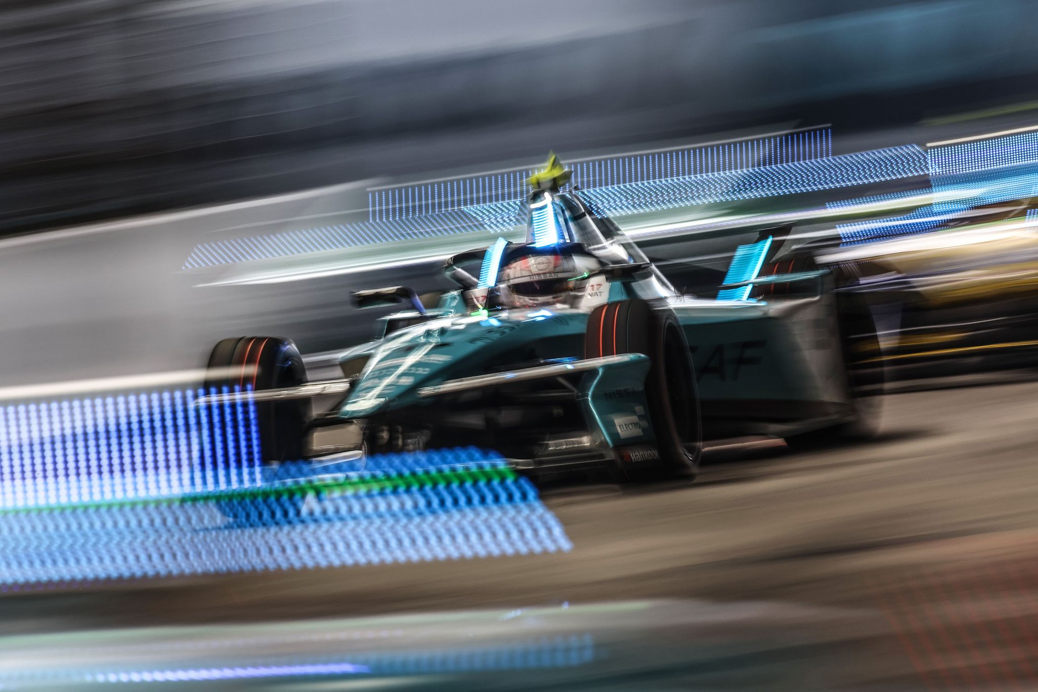 What time is the 2026 Hankook London E-Prix and how can I watch it?