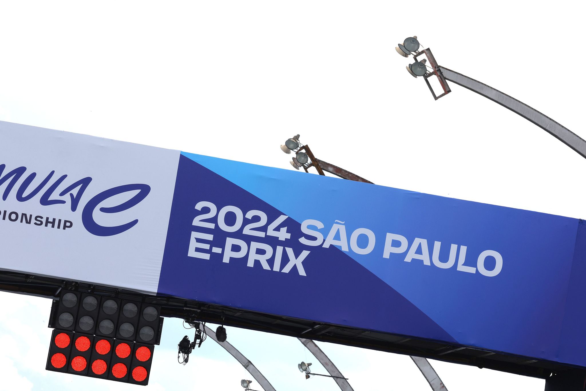 Where and how to watch Formula E and the 2024/25, Season 11 São Paulo E-Prix in your country