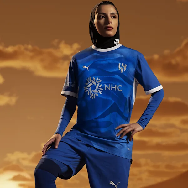women Home kit 26/27