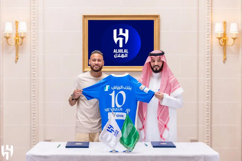 Neymar Signing Photo August 2023