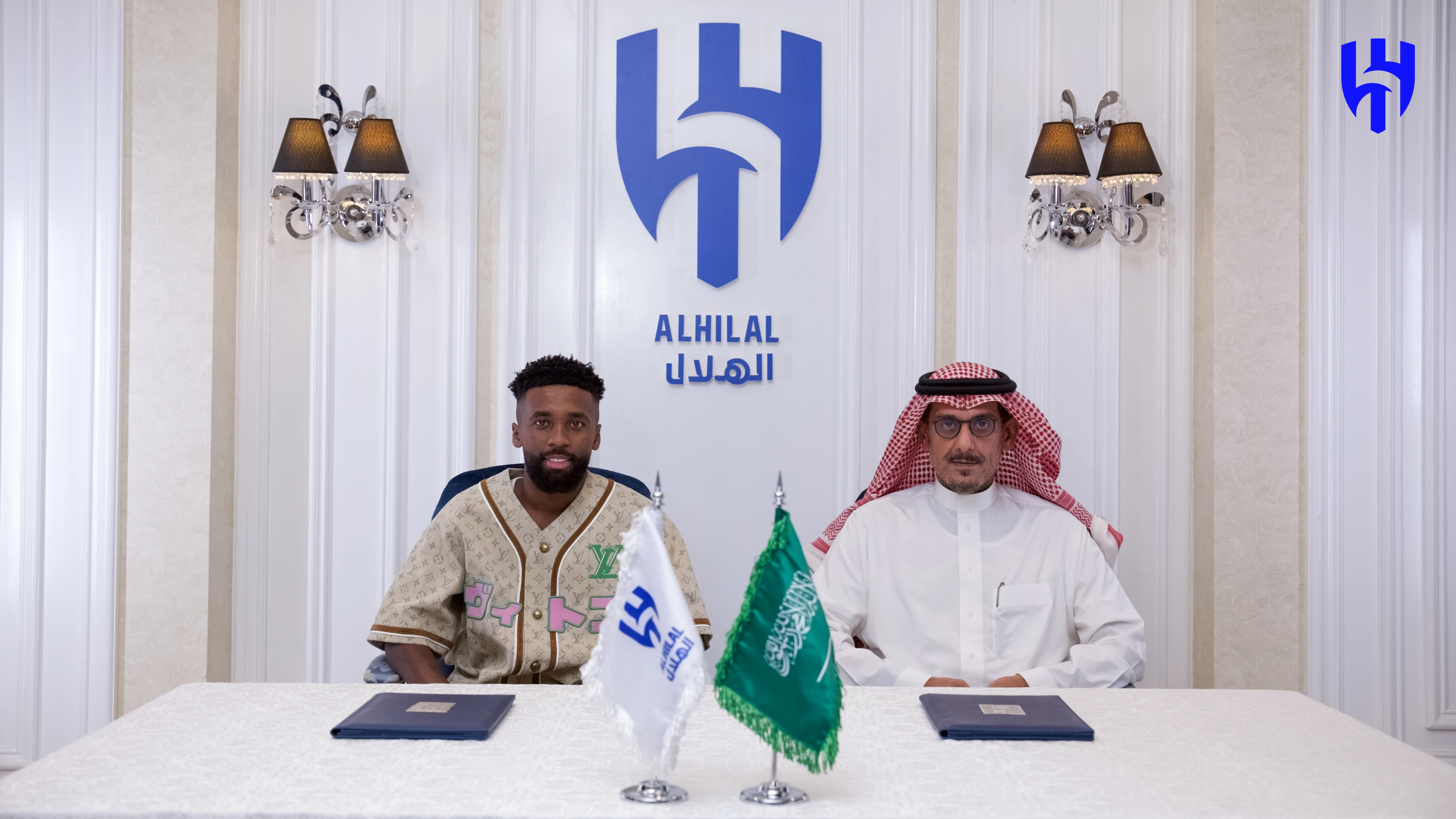 Hamad signing