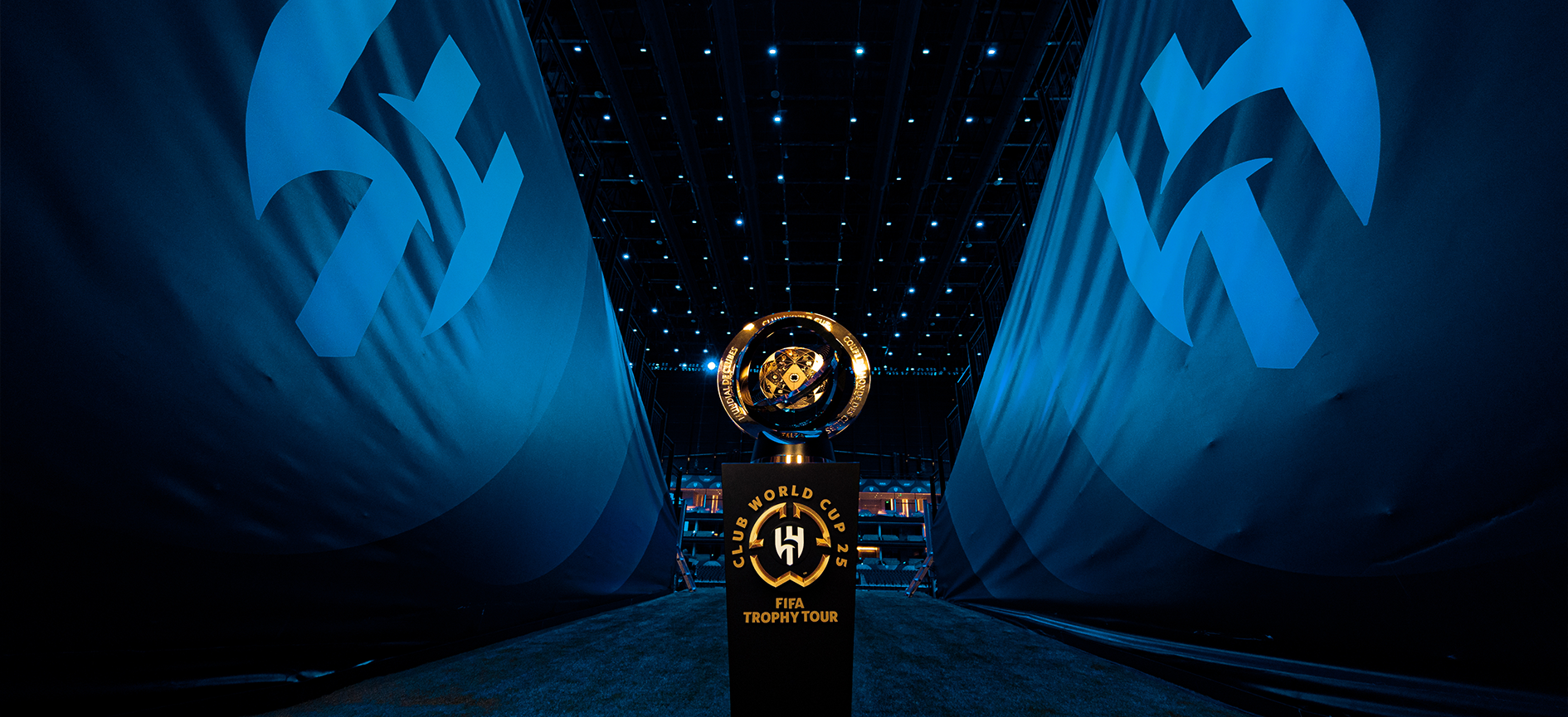 club-world-cup-trophy-stadium-kingdom-arena Image