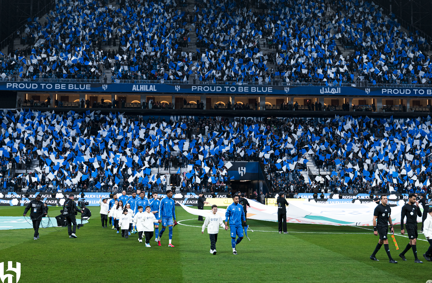 club fans and flags Image