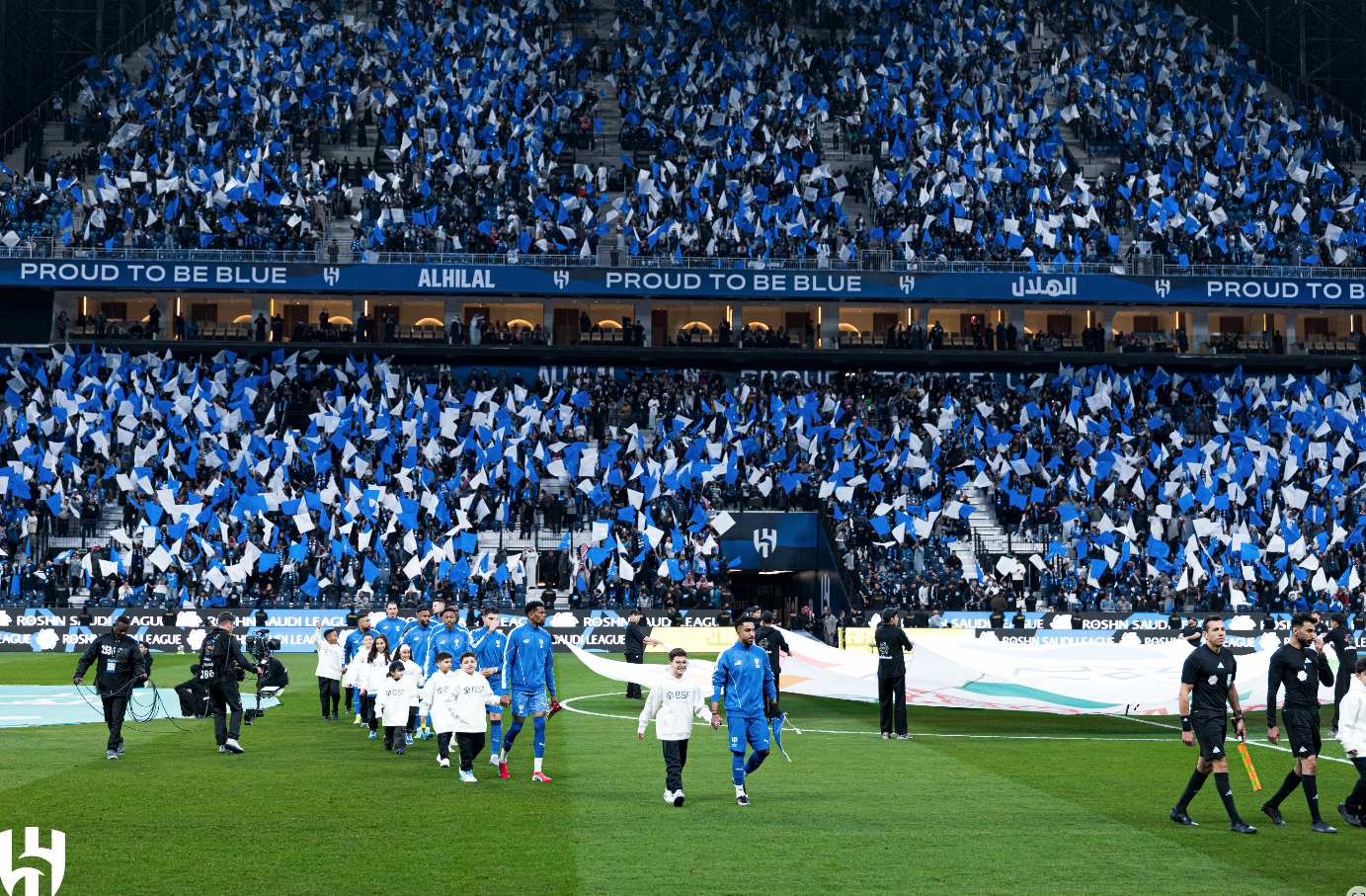 club fans and flags Image