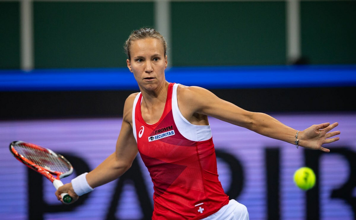 Bencic y Golubic clasifican a Suiza a semifinales