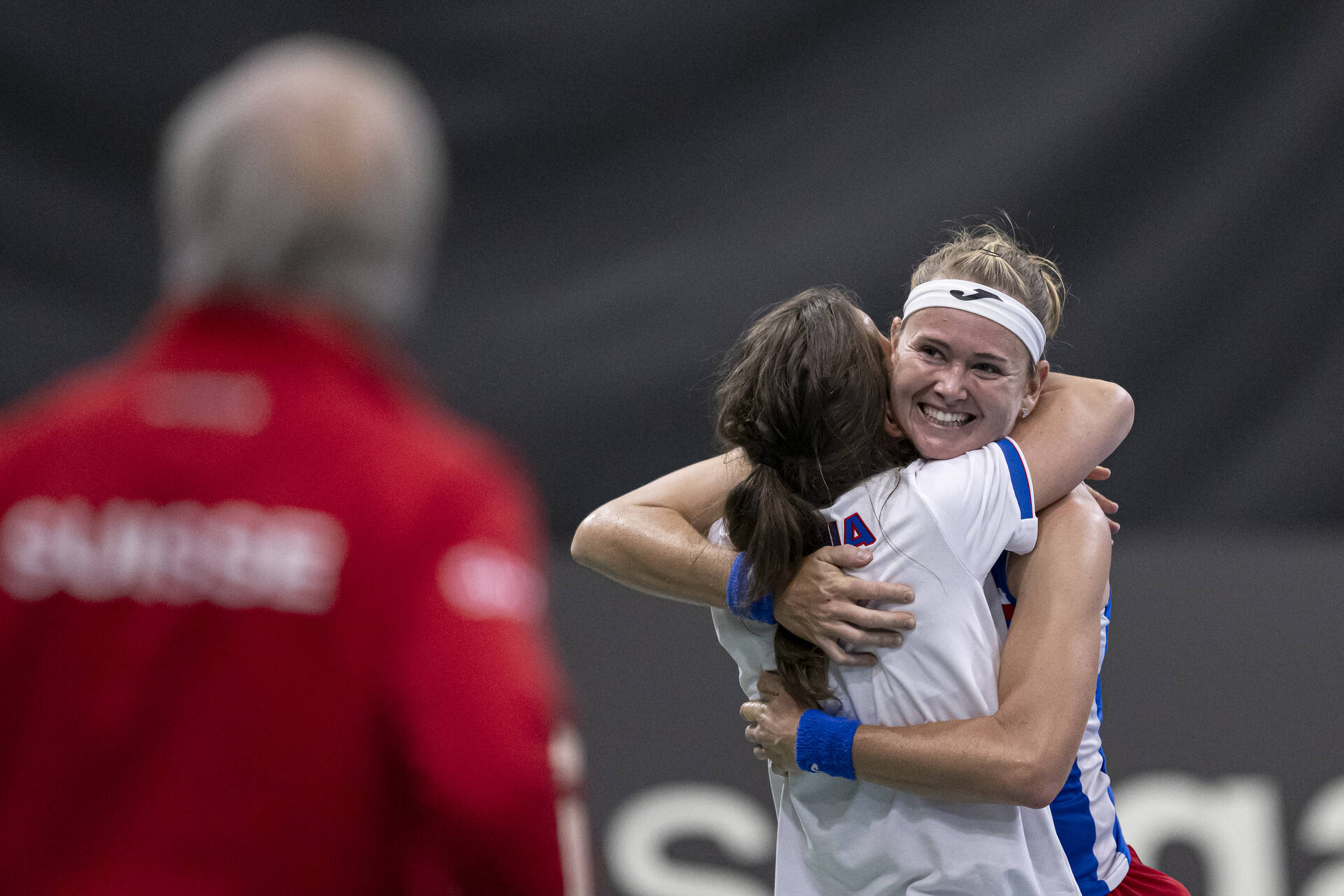 Bouzkova & Strycova hugging - 2026 Qualifiers