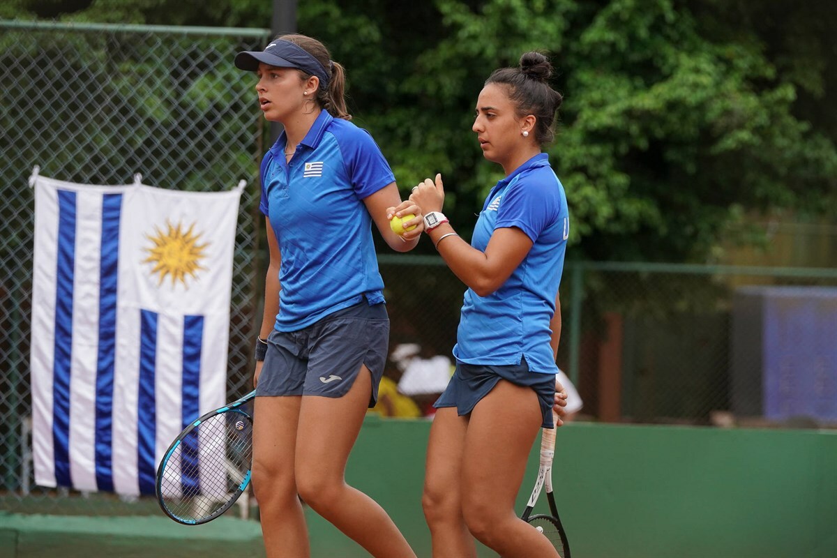 Uruguay and Ecuador to fight for promotion