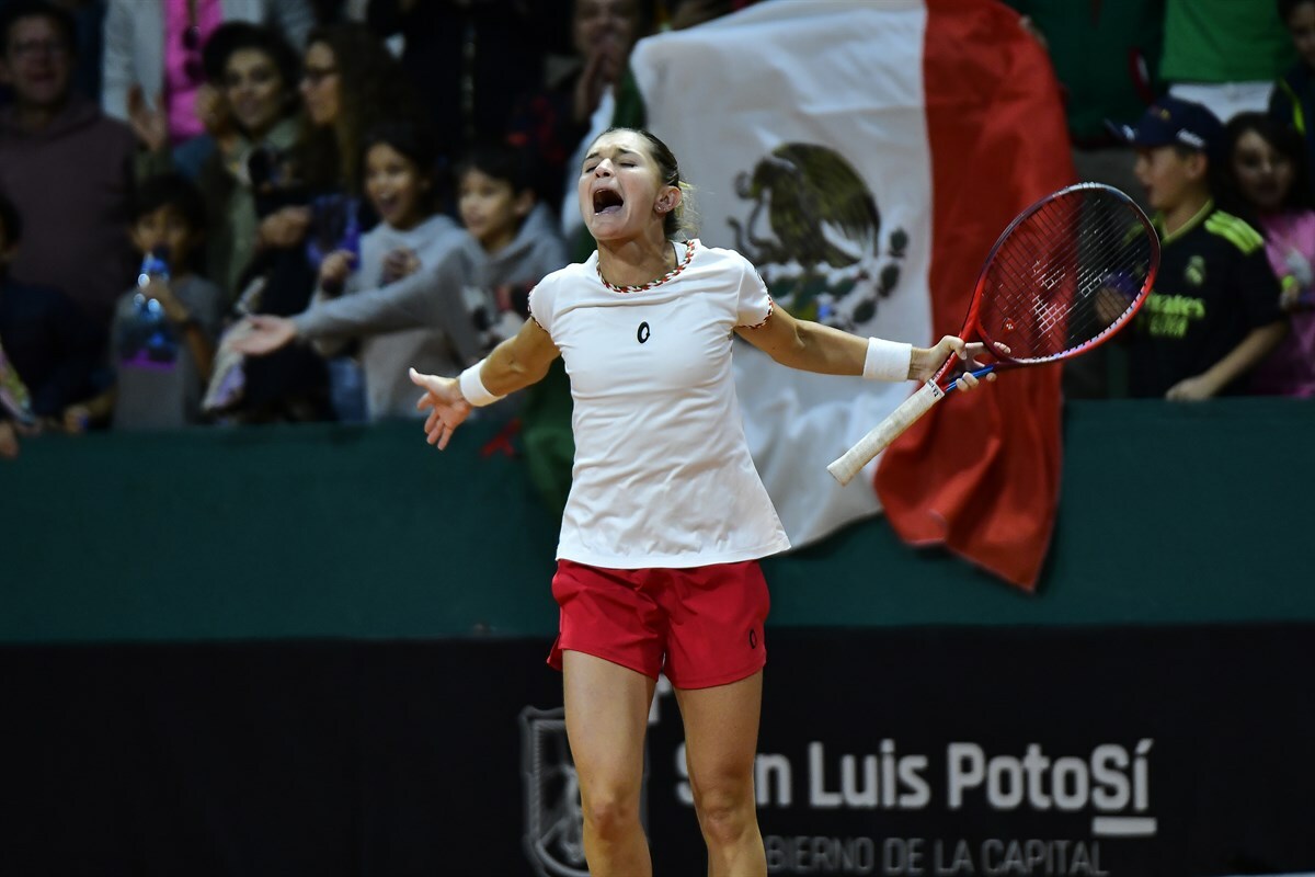 México le gana a Serbia 2-0 y se ilusiona en los play-offs
