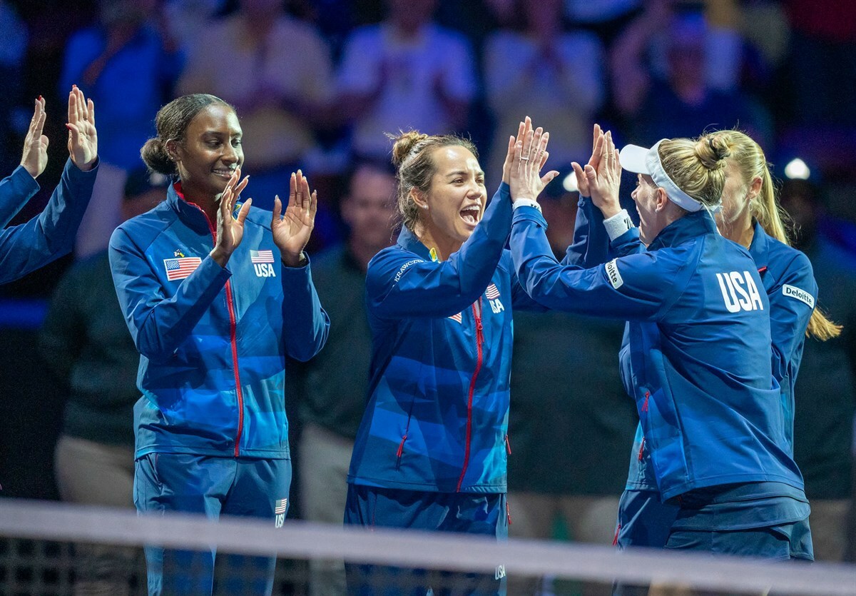 USA overcome emotions to take 2-0 lead against Ukraine