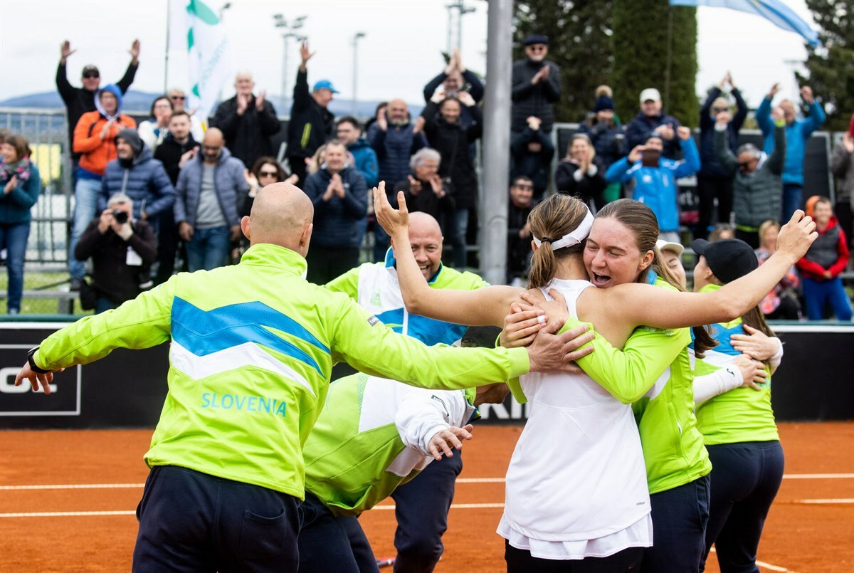 Eslovenia protagonizó una remontada histórica contra Rumania