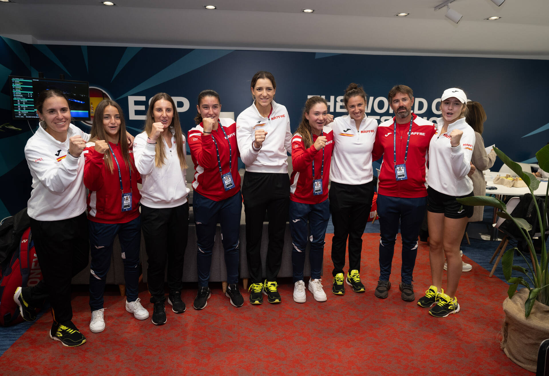 Las júniors españolas insuflan alegría al equipo de las Finales de la Billie Jean King Cup