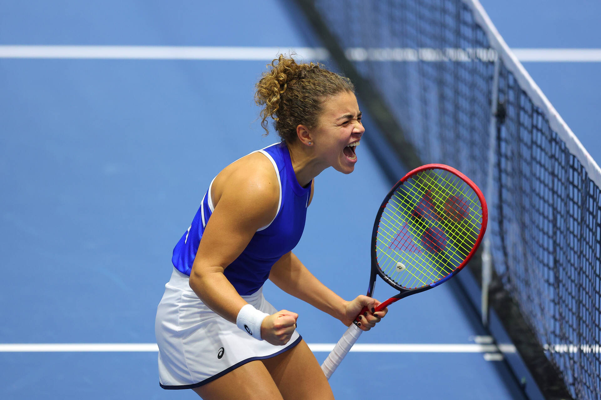 Italy 2-0 Slovenia: Italy to contest first BJK Cup final since 2013